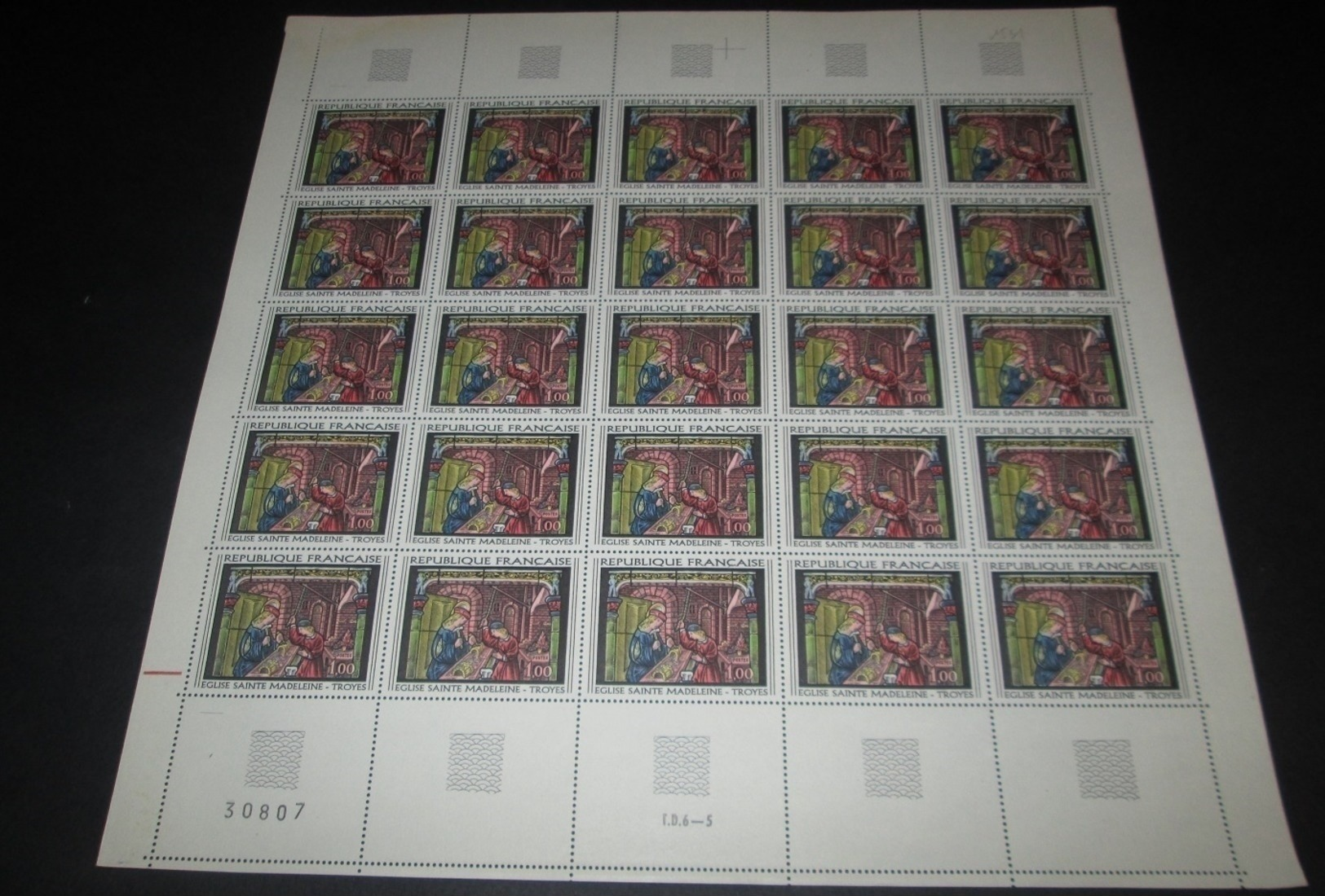 France 1967 Neuf** N° 1531 Tableau église Ste Madeleine Troyes Feuille Complète (full Sheet) 25 Timbres - Full Sheets