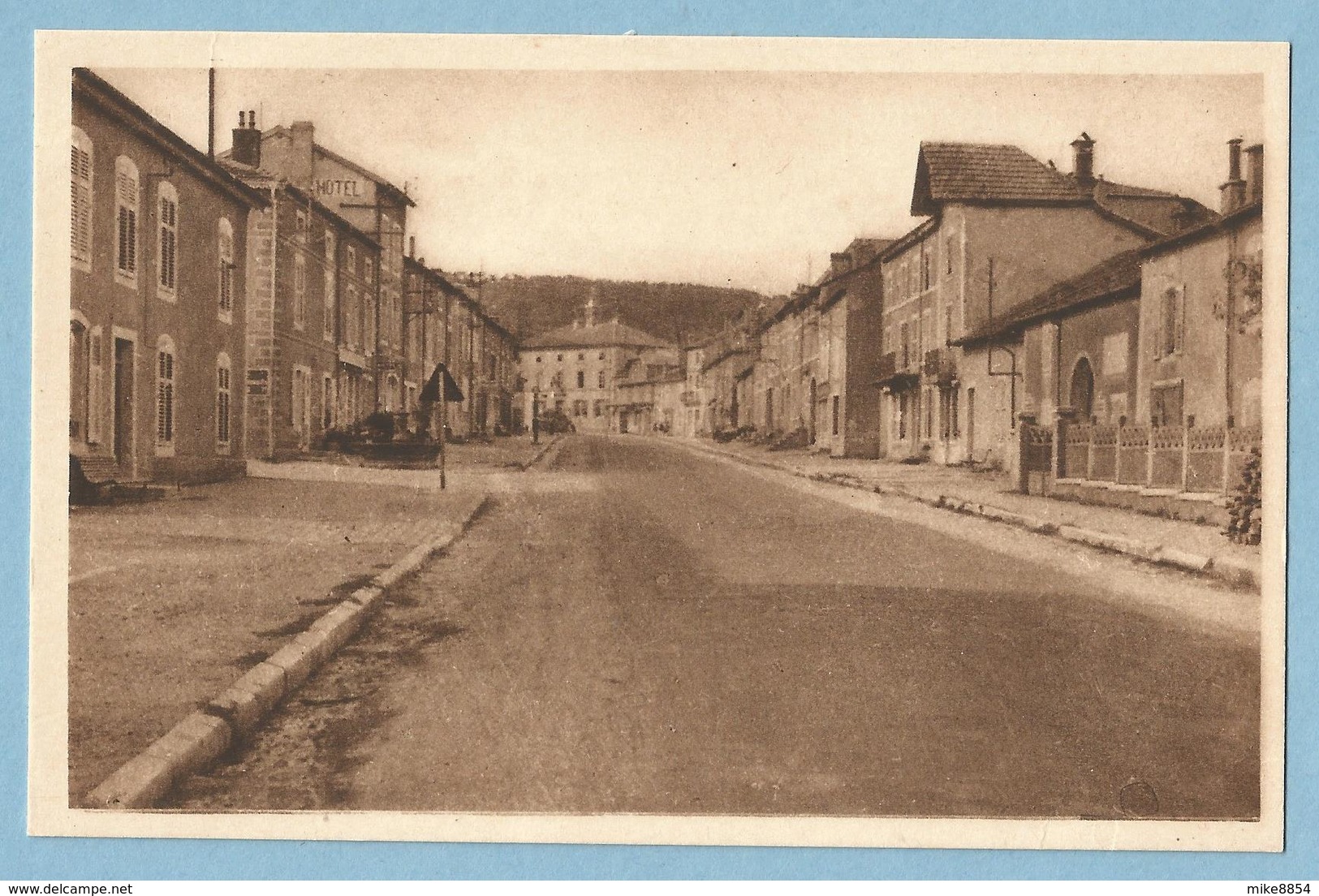 A042  CPA  CHATENOIS (Vosges)   LA GRANDE RUE   +++++++ - Chatenois