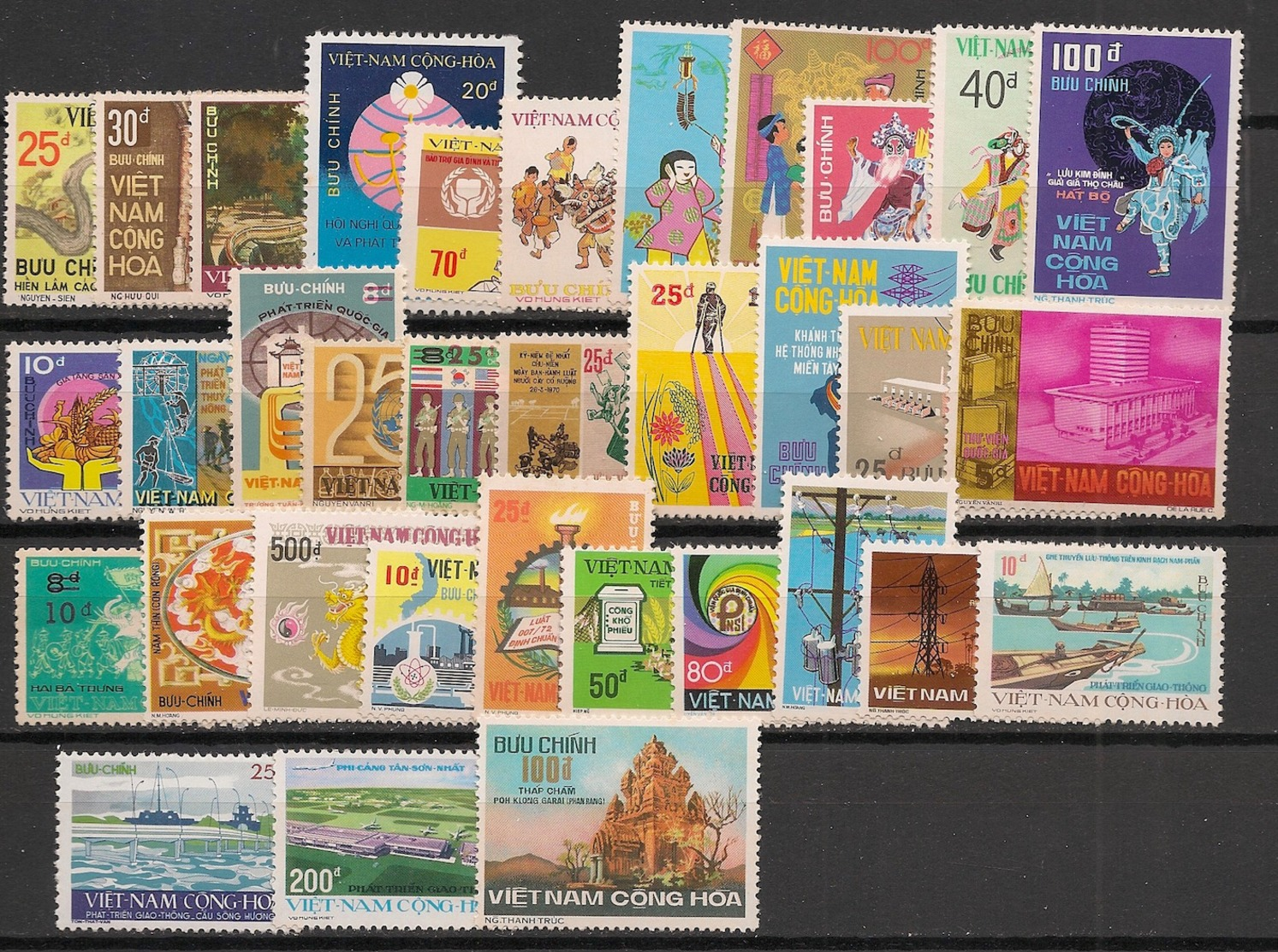 South Vietnam - Complete Year 1975 - N°Yv. 498 à 531 - 34v / Année Complète  - Neuf Luxe ** / MNH / Postfrisch - Viêt-Nam