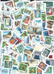 LOT DE 333 TIMBRES A PAPIER DE LETTONIE Y Compris Les Marques De 2018 - Collections (en Albums)