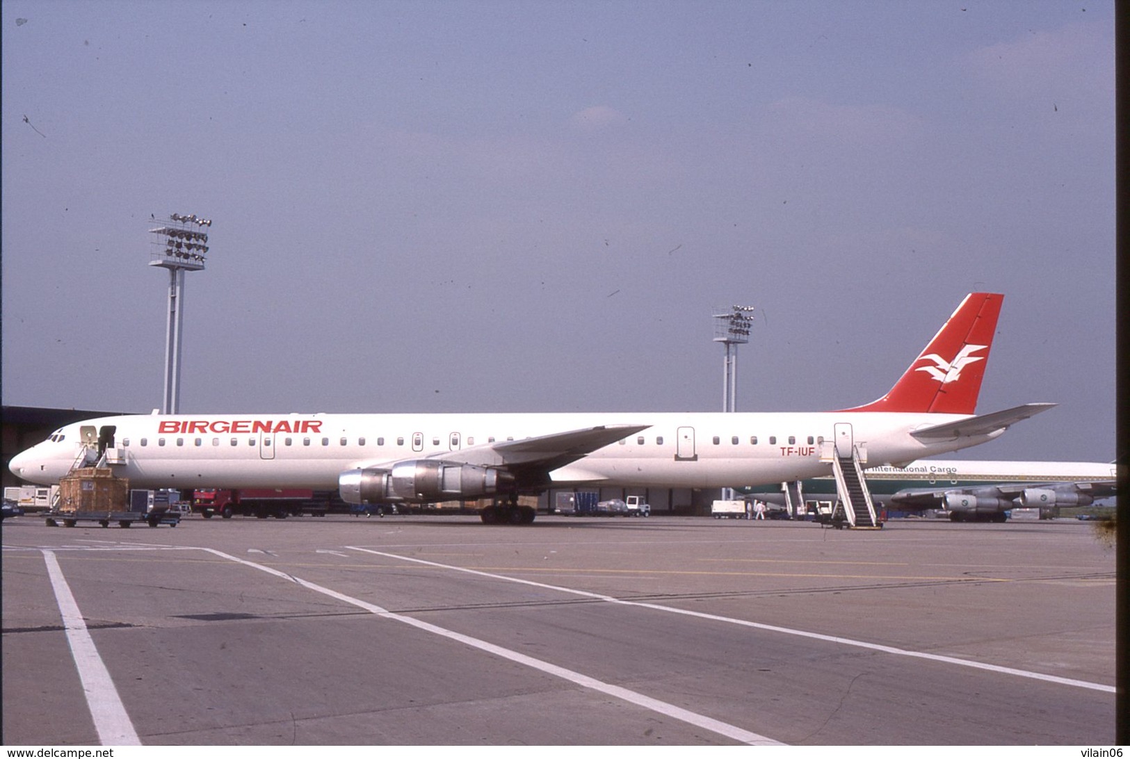 SLIDE / AVION / AIRCRAFT   KODAK  ORIGINAL     BIRGENAIR   DC 8  TF IUF - Diapositives