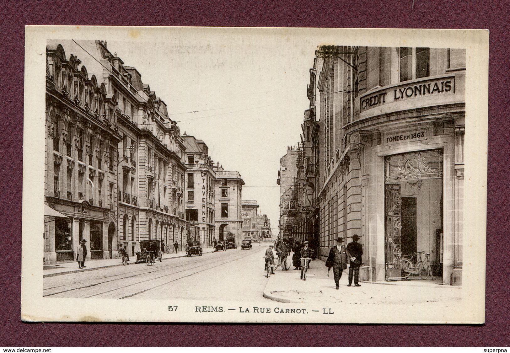 REIMS  (51) : " RUE CARNOT " - Reims