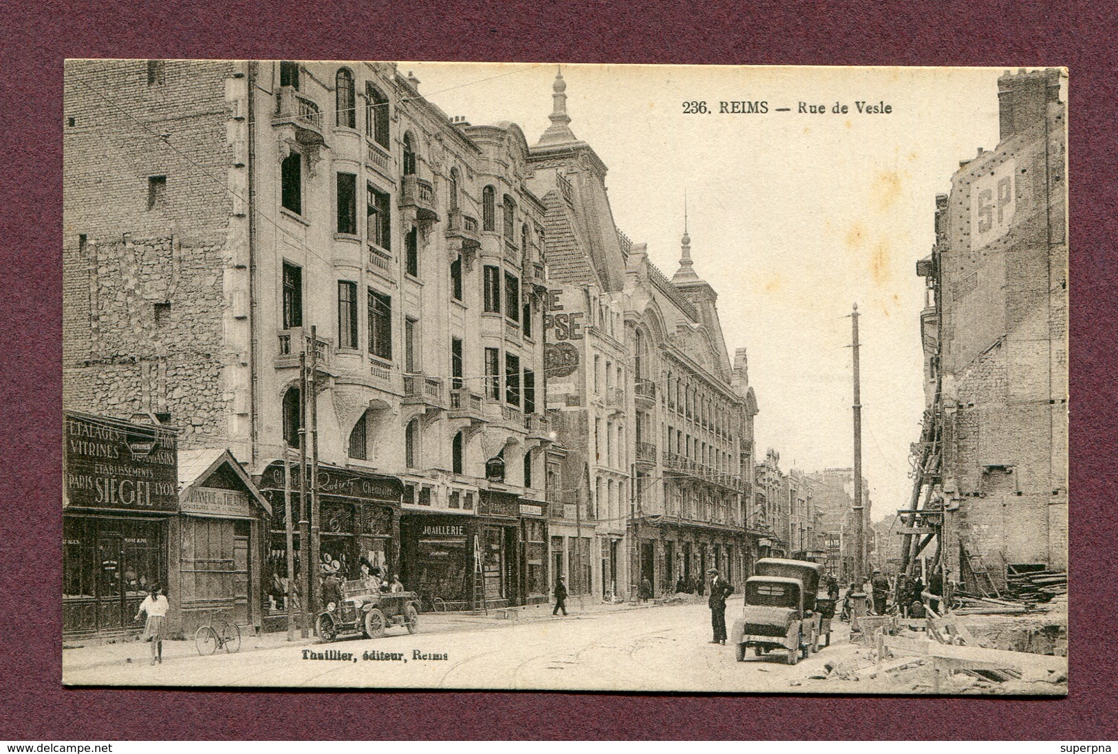 REIMS  (51) : " RUE DE VESLE " - Reims