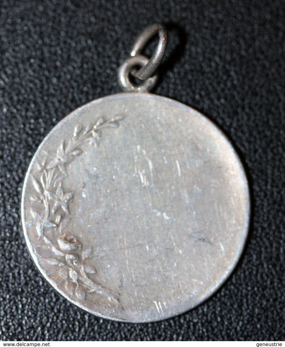 Beau Pendentif Médaille Religieuse Argent "Saint Hubert" Religious Medal - Religion & Esotérisme