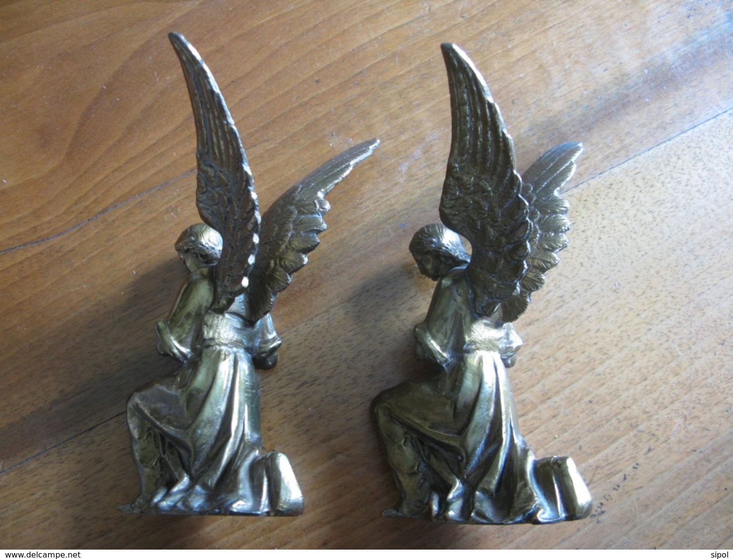 Pour NOEL Paire D Anges  En Prière - Bronze Doré Les Deux Figures Sont Identiques - Bronzes