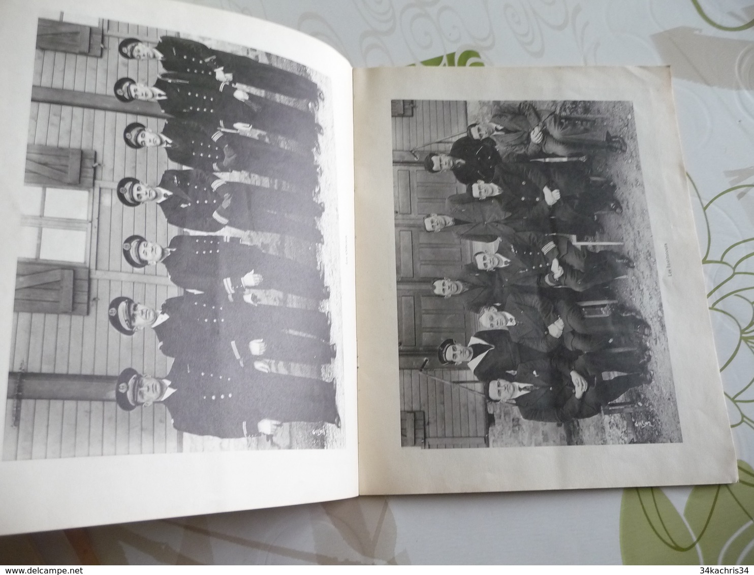 Plaquette Photos école Des Pupilles De La Marine 1945/1946 Bertheaume Plougonvelin Finistère 12 P + 1 Photo Collée - Documents