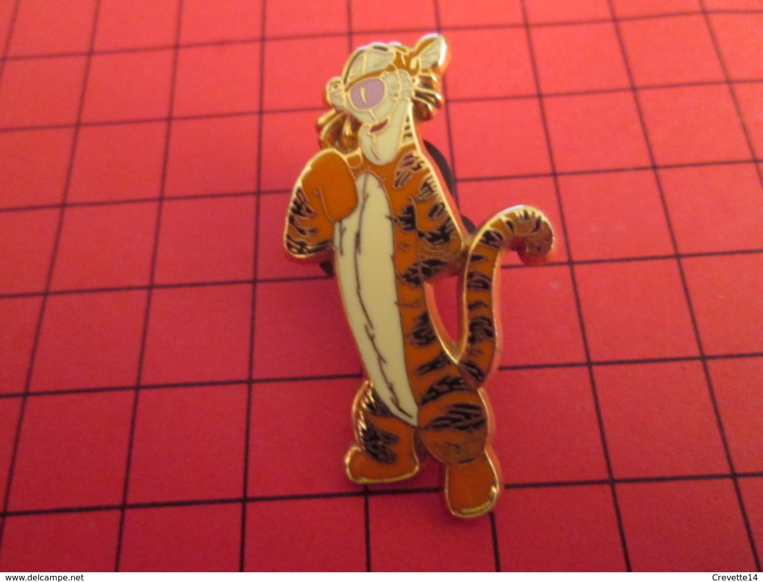 DIS-SPE Pin's Pins : BEAU ET RARE : DISNEY Très Grand Pin's TIGROU LE TIGRE - Disney