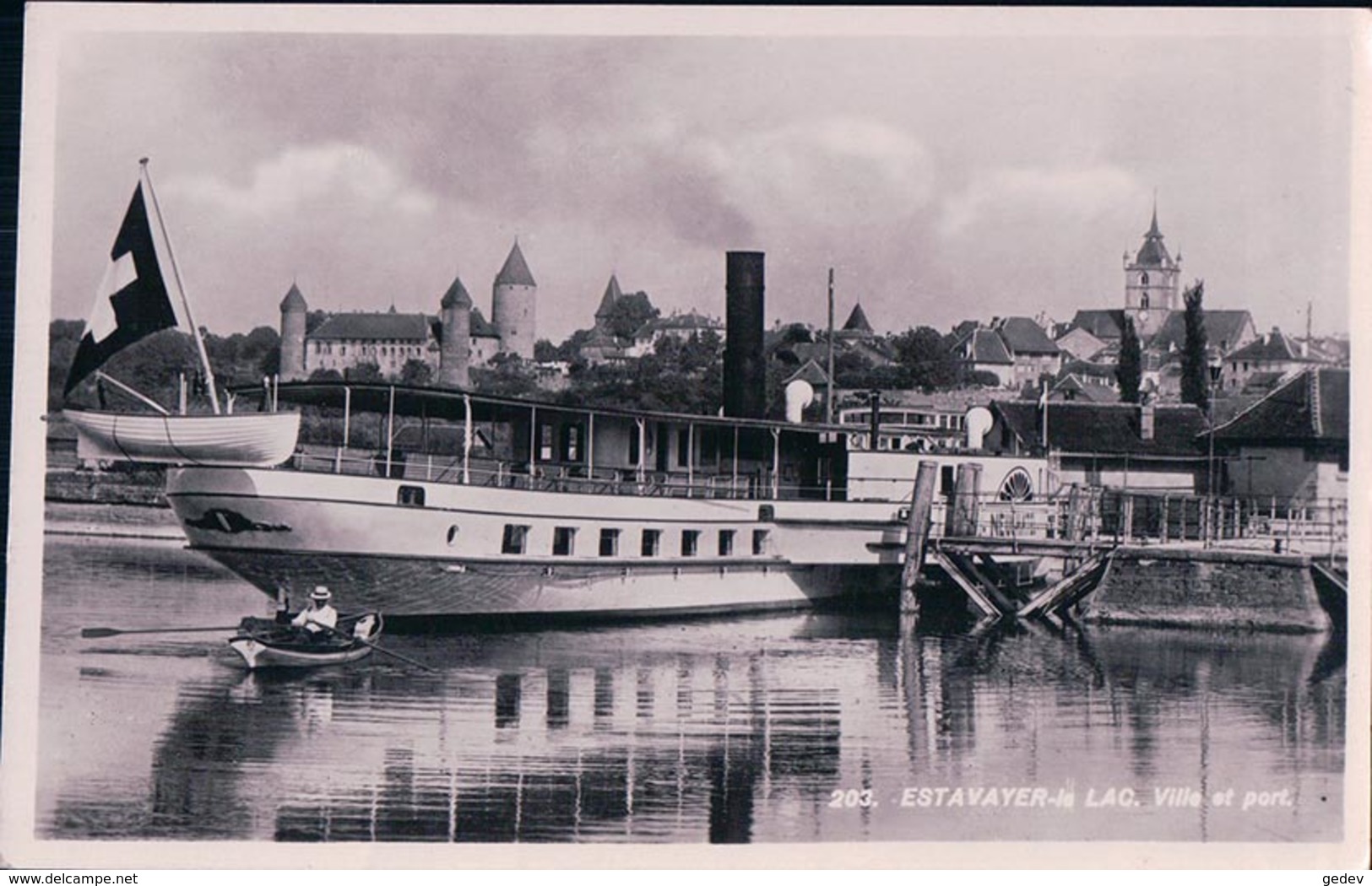 Estavayer Le Lac, Bateau NEUCHATEL Au Port (203) - Estavayer