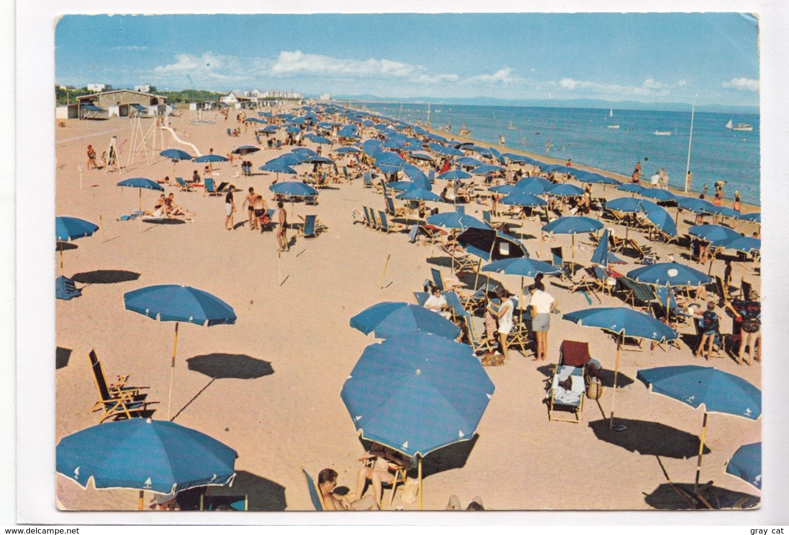 BIBIONE PINEDA, La Spiaggia, The Beach, Italy, 1972 Used Postcard [22353] - Venezia (Venice)