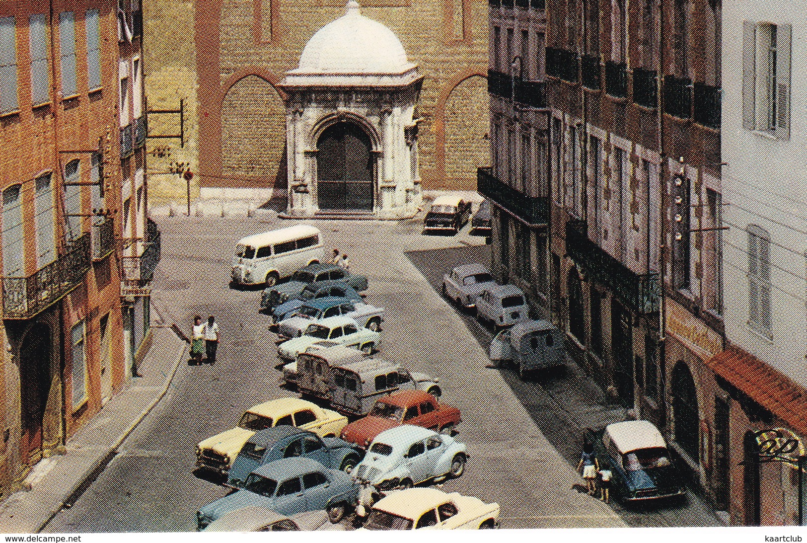 Perpignan: CITROËN DS, 3x 2CV AZU, SIMCA ARONDE, RENAULT 4CV, 4, DAUPHINE, PEUGEOT 403, D3  - Cathédrale St-Jean - Toerisme