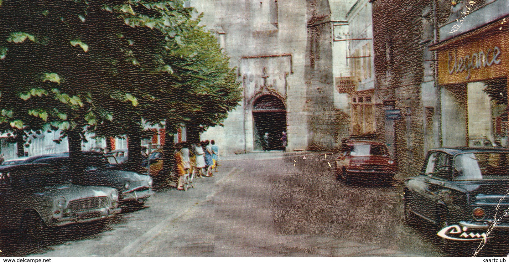 Celles-sur-Belle: FORD TAUNUS 12M P4, SIMCA ARONDE, 1500 & 1501 - L'Eglise Abbatiale Romane Notre-Dame - (Deux-Sèvres) - Toerisme