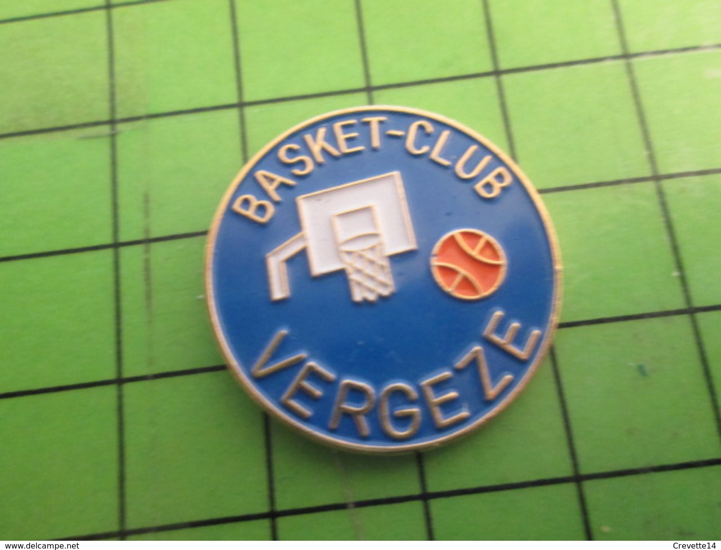 615e Pins Pin's / Rare Et De Belle Qualité  THEME : SPORTS / BASKET CLUB VERGEZE Mais Pas Jacques - Basketball