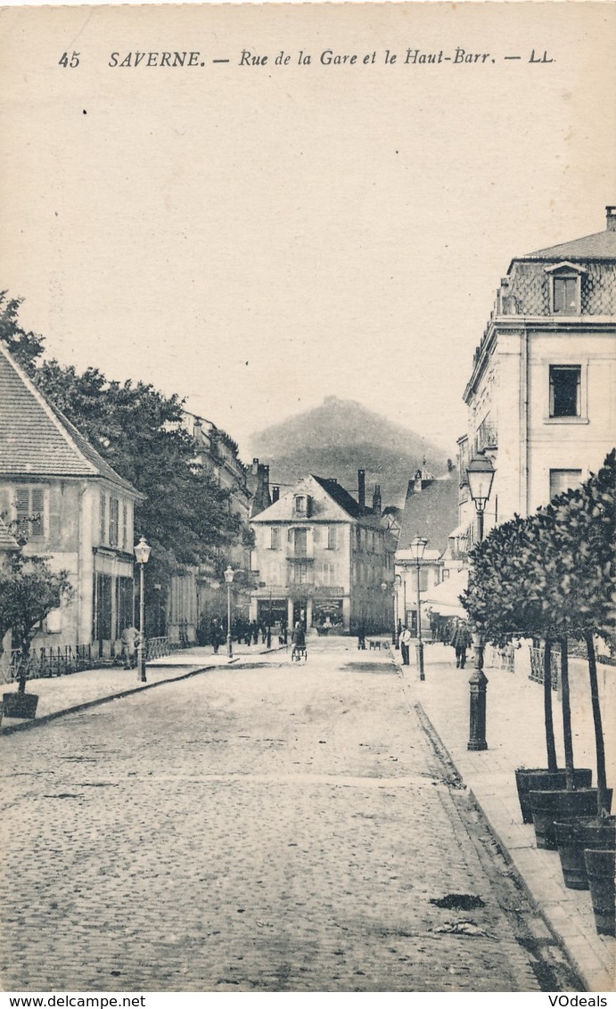 CPA - France - (67) Bas Rhin - Saverne - Rue De La Gare Et Le Haut-Barr - Saverne