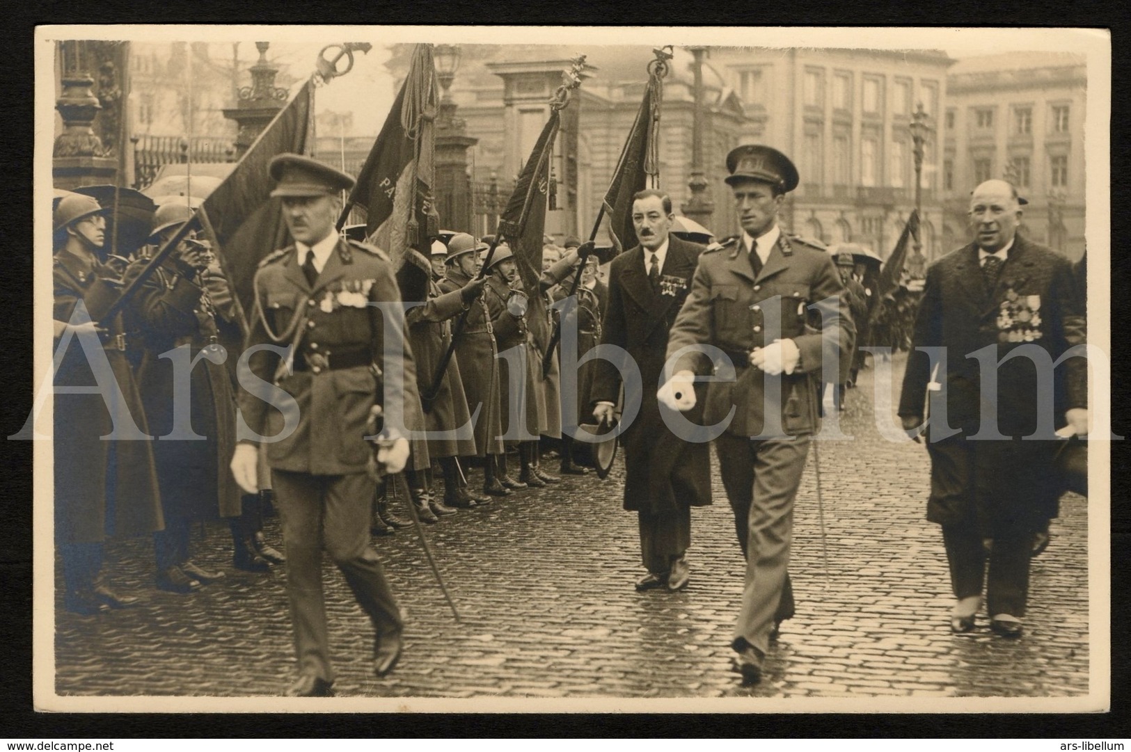 Postcard / ROYALTY / Belgique / België / Koning Leopold III / Roi Leopold III / Bruxelles / Generaal (?) - Personnages
