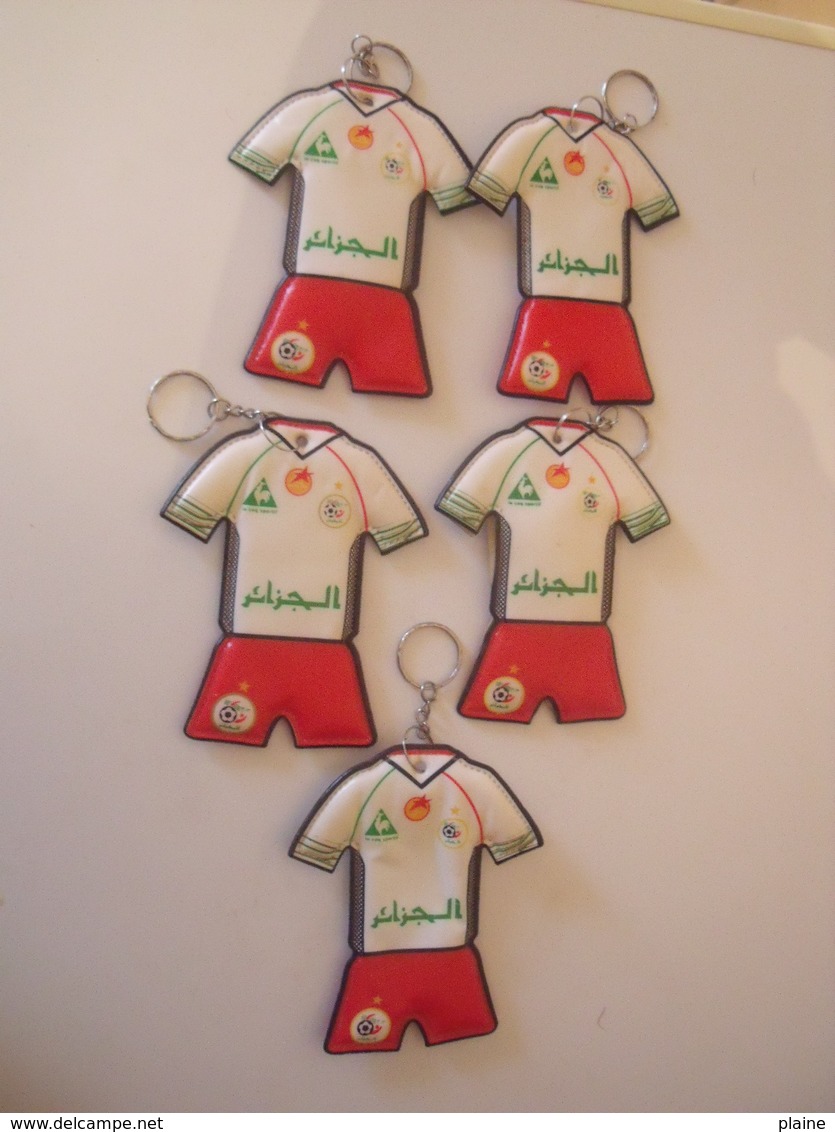 Lot De 5 Porte-clés -Equipe De Football Algerienne. - Porte-clefs