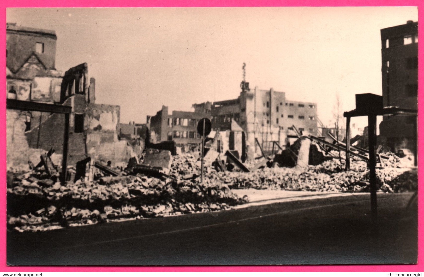 Cp Photo 13,5 * 8,5 - Rotterdam - Mei 1940 - Bij Het Beurs Station - Bourse - Bombardement - Foto S.G. BRUSSE - Rotterdam