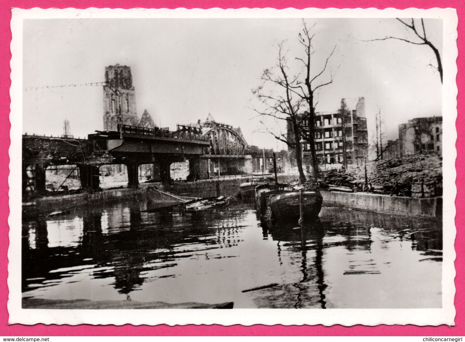 Cp Dentelée - Verwoest Rotterdam 1940 - No H. Kolk - Pont - Péniche - Ecluse - Gebr. SPANJERSBERG - SPARO - Rotterdam