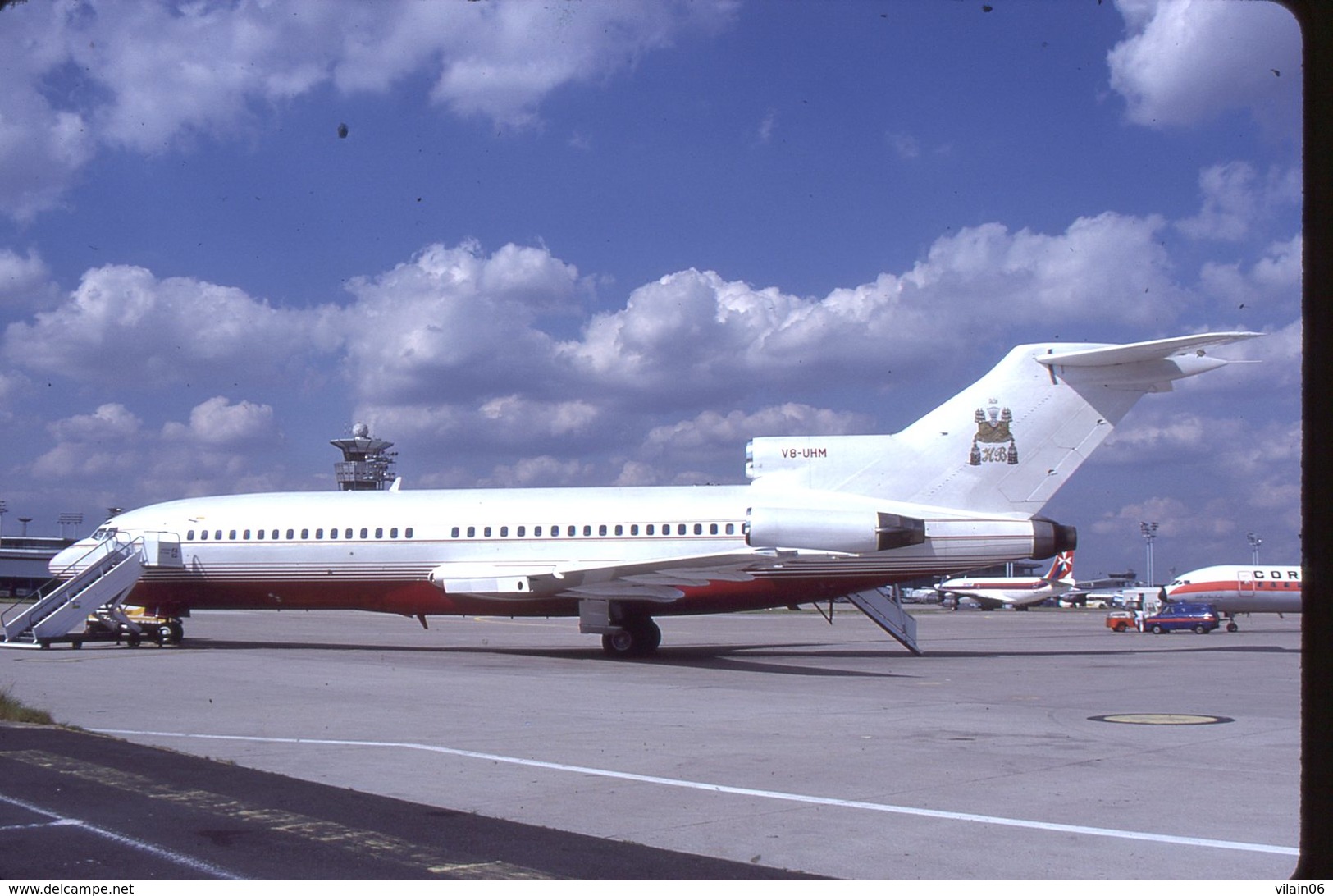 SLIDE / AVION / AIRCRAFT   KODAK  ORIGINAL  B 727 VIP  V8-UHM - Diapositives (slides)