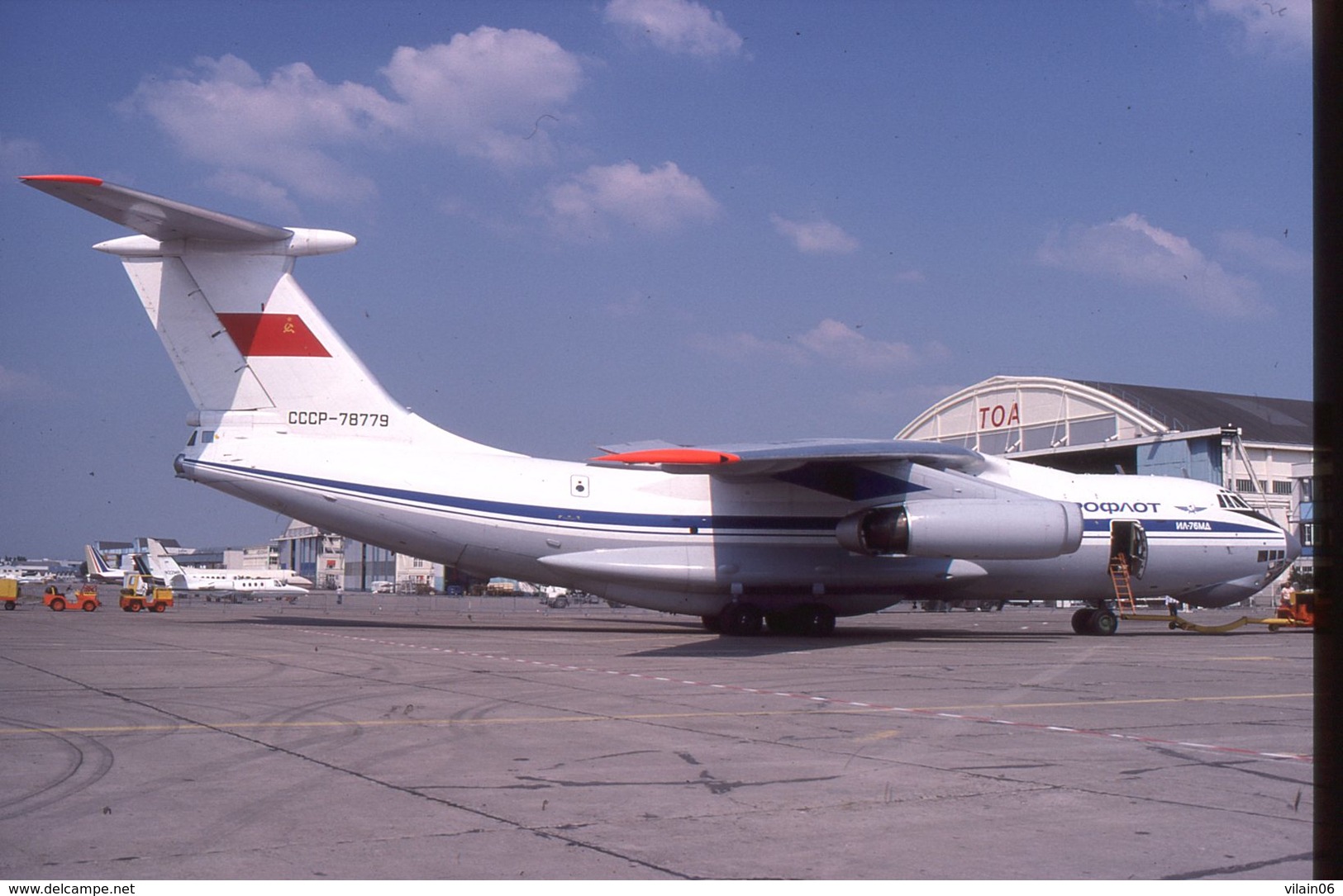 SLIDE / AVION / AIRCRAFT   KODAK  ORIGINAL   AEROFLOT  IL 76   CCCP 78779 - Diapositives