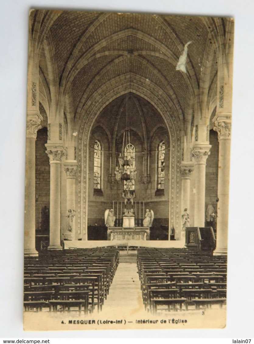 C.P.A. : 44 MESQUER Intérieur De L'Eglise - Mesquer Quimiac