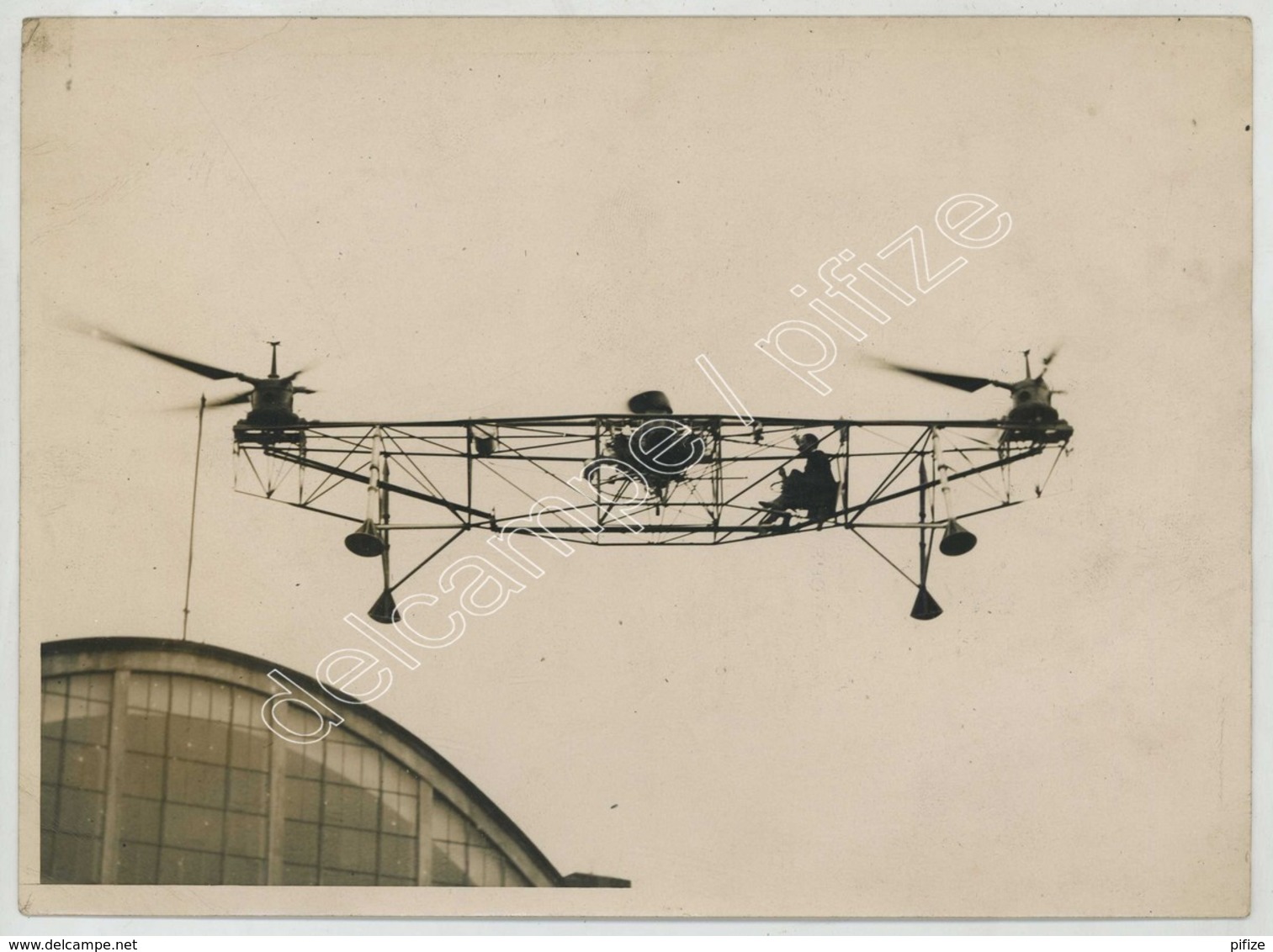 (Aviation) Belgique . Essai De L'hélicoptère De Nicolas Florine Par M. Collin . 1934 . - Aviación