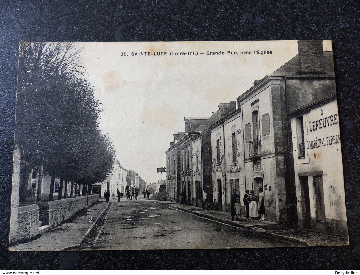 SAINTE LUCE Sur Loire Grande Rue Près De L'Eglise Loire Inférieure Atlantique 44 Maréchal Ferrand Au 1er Plan - Other & Unclassified