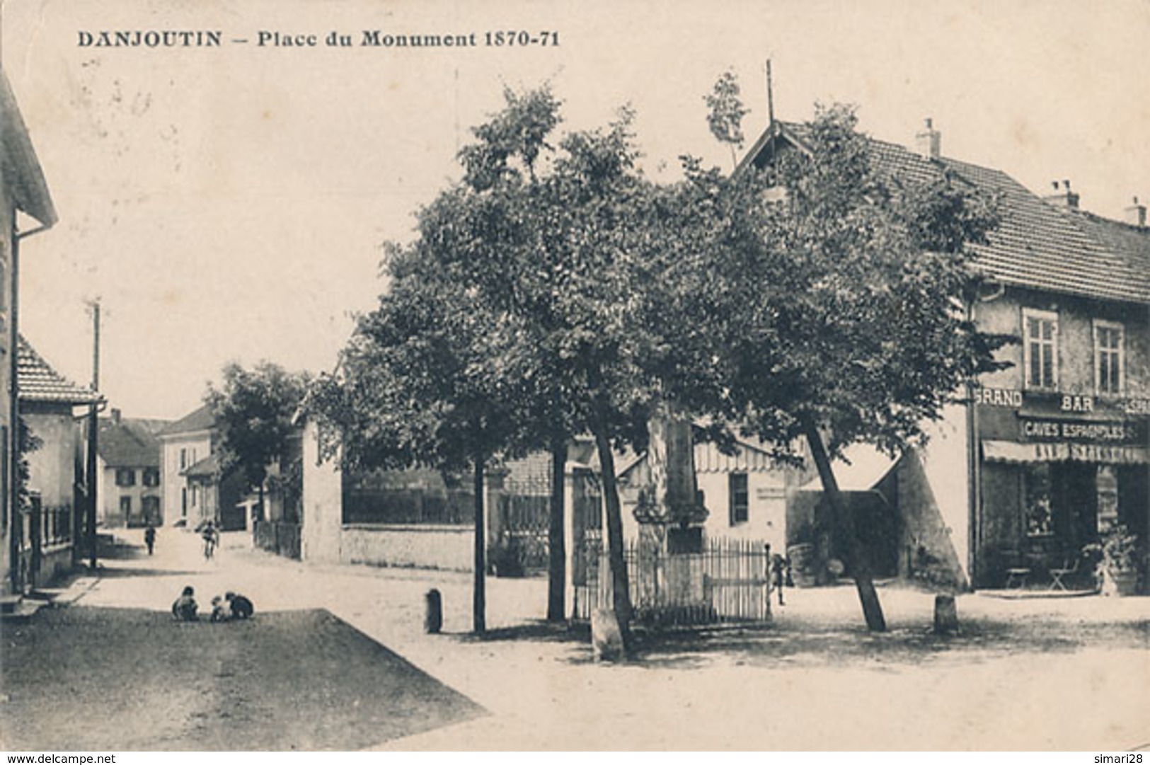 DANJOUTIN - PLACE DU MONUMENT 1870-71 - Danjoutin