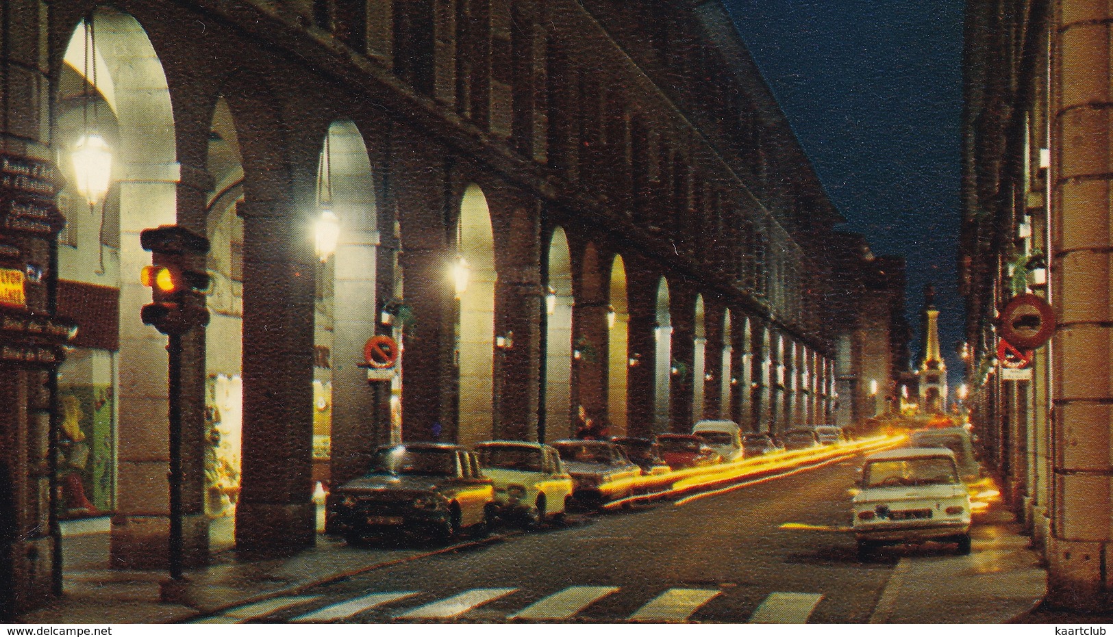 Chambery: NSU PRINZ IV, RENAULT 10, 4-COMBI - La Rue De Boigne Et La Colonne Des Eléphants, La Nuit - (Savoie) - Toerisme