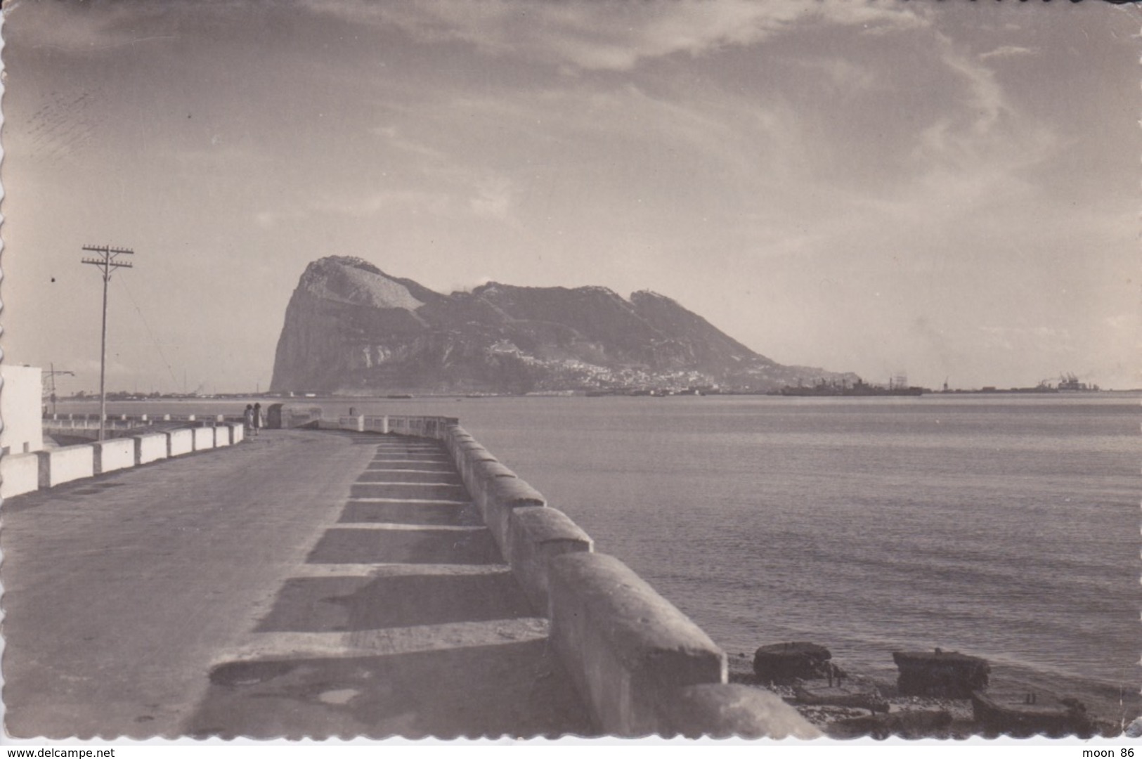 ESPAGNE -GIBRALTAR - LA FRONTIERE DE LA ROUTE D'ESPAGNE AU ROCHER DE GIBRALTAR - Gibraltar