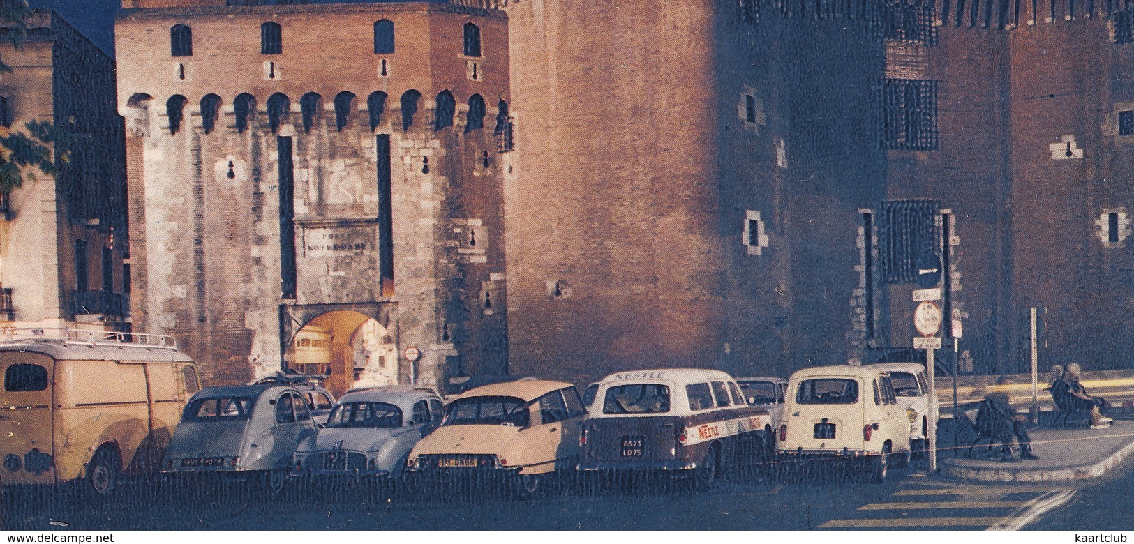 Perpignan: RENAULT 4, DAUPHINE, PEUGEOT 403 BREAK 'NESTLE', D3A, CITROËN DS, 2CV - Le Castillet - Passenger Cars