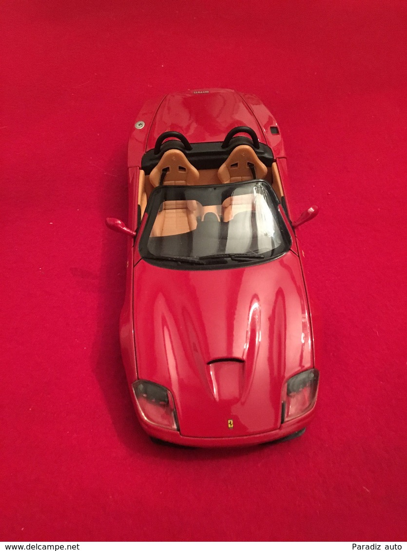 Ferrari 550 Barchetta 1/18 HotWheels - Hot Wheels