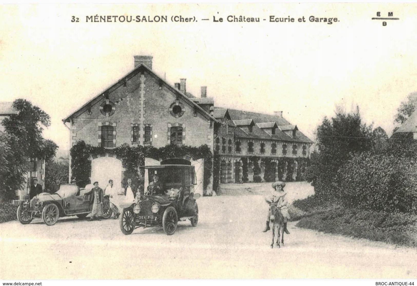 CPA N°24438 - MENETOU-SALON - LE CHATEAU - ECURIE ET GARAGE - REPRODUCTION - Autres & Non Classés