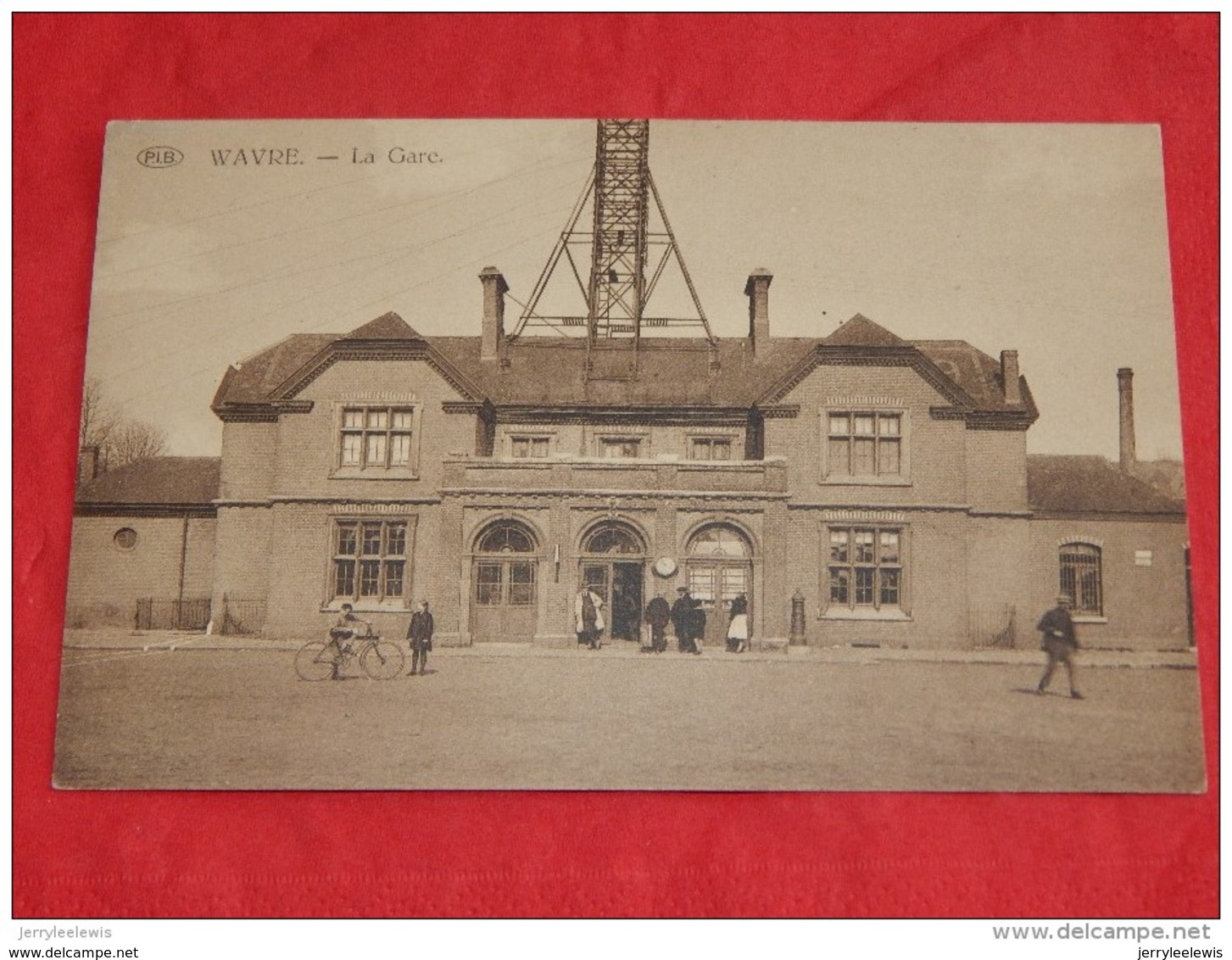 WAVRE  -  La Gare    -  (2 Scans) - Wavre