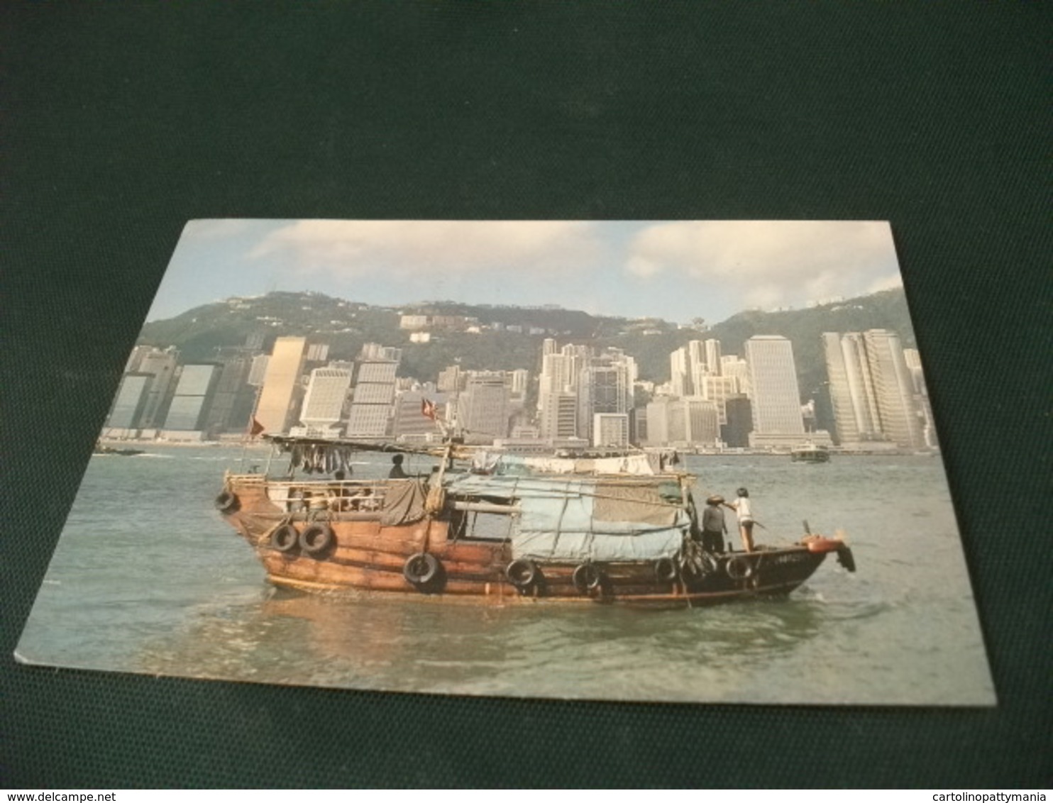 STORIA POSTALE  FRANCOBOLLO HONG KONG  THE GRAND VIEW OH HONG KONG HARBOUR BARCA 1° PIANO - Cina (Hong Kong)