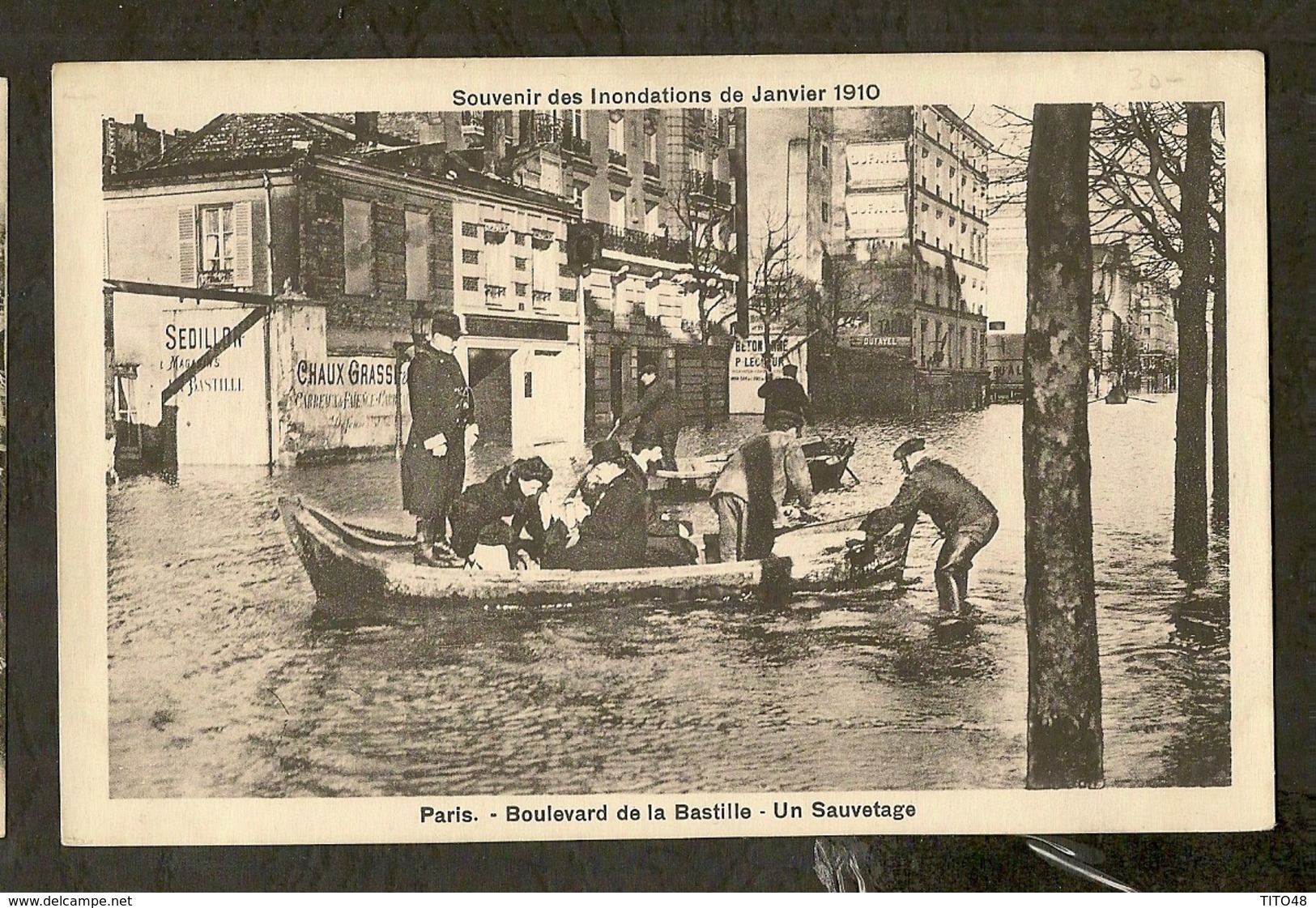 CP-Boulevard De La Bastille - Un Sauvetage - Autres & Non Classés