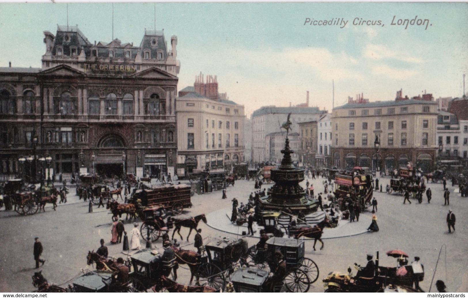 AO55 Piccadilly Circus, London - Very Animated Street Scene - Piccadilly Circus