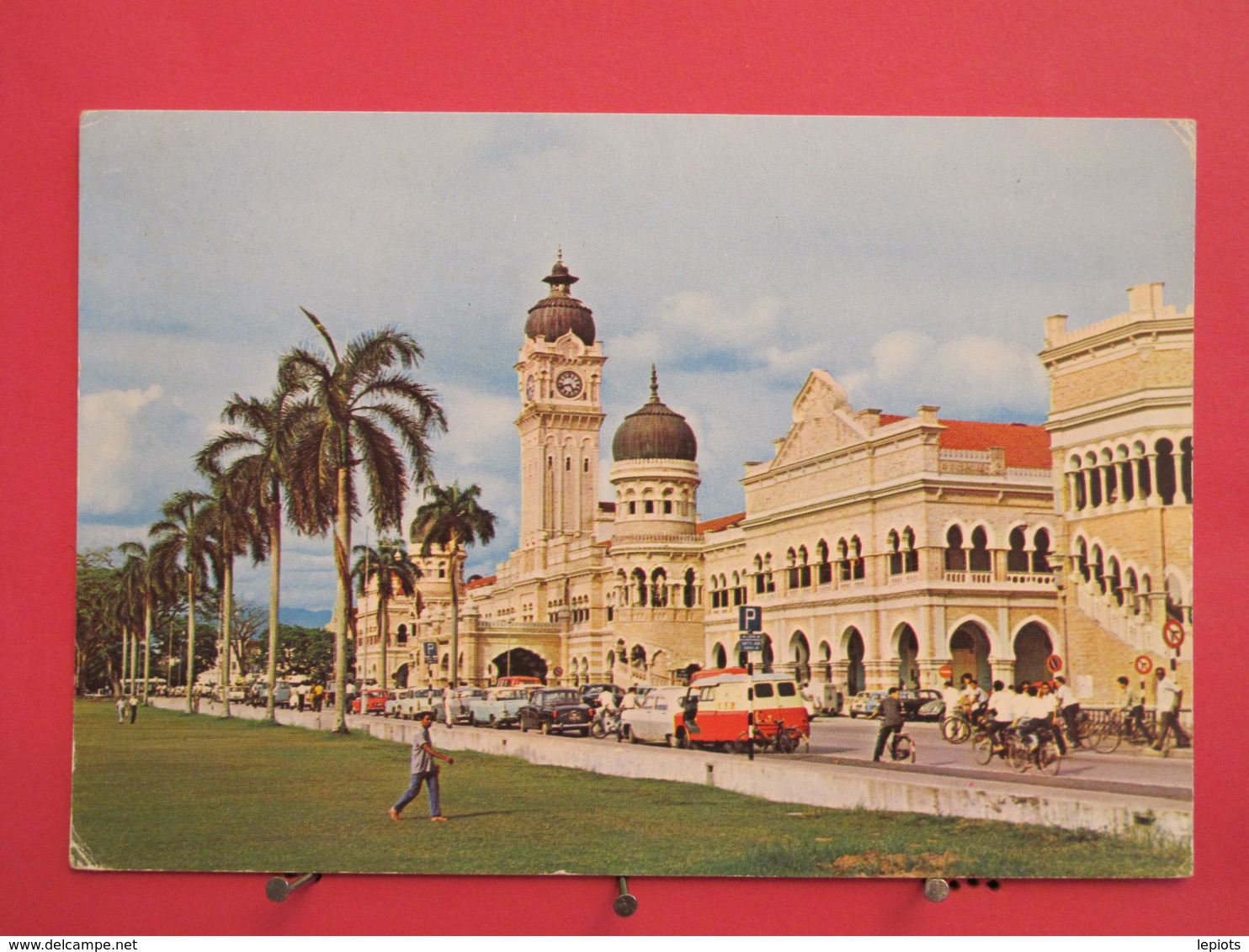 Visuel Pas Très Courant - Malaisie - Kuala Lumpur - Federal Secretariat Building - Jolis Timbres - Scans Recto Verso - Malaysia