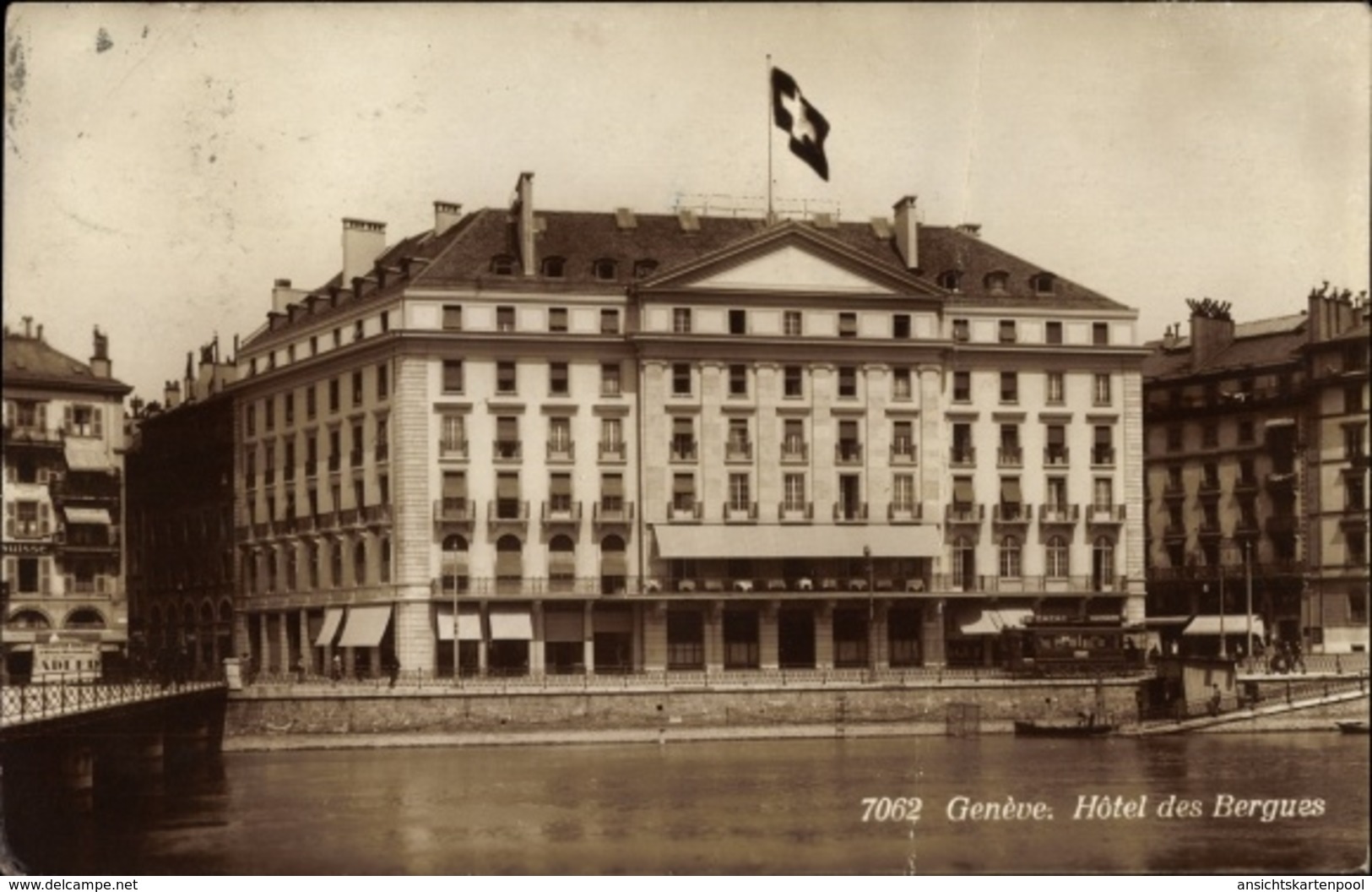 Cp Genève Genf Stadt, Hôtel Des Bergues - Genève