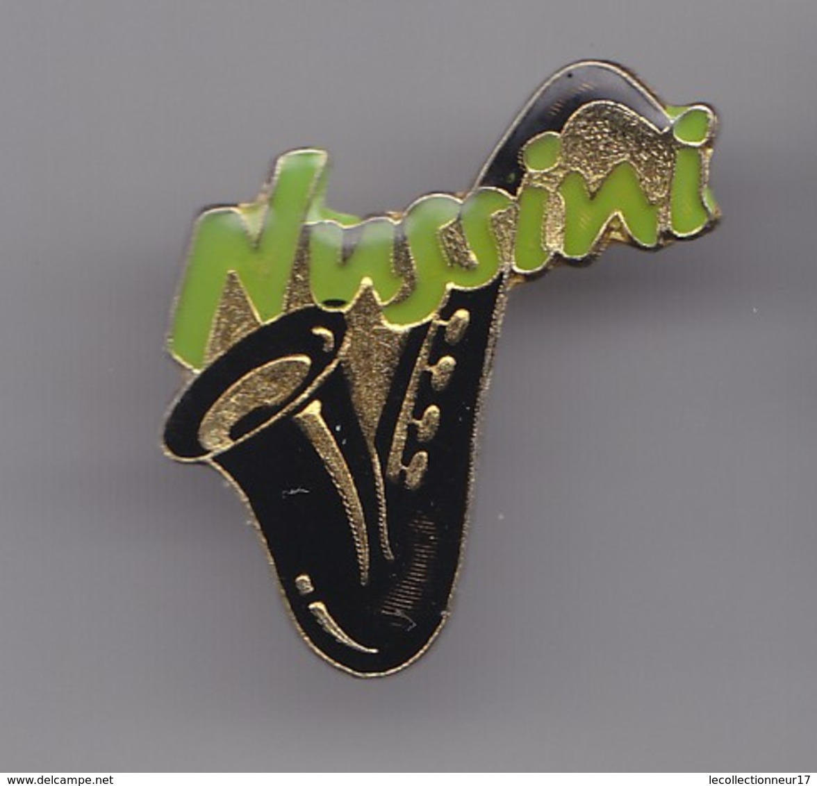 Pin's Nussini  Saxophone  Réf 4369 - Musique