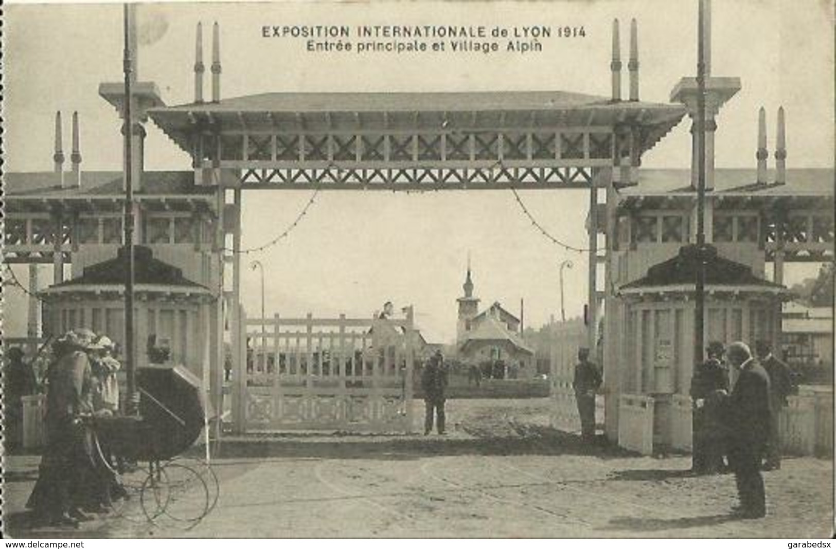 CPA De LYON - Exposition Internationale 1914 - Entrée Principale Et Village Alpin. - Autres & Non Classés