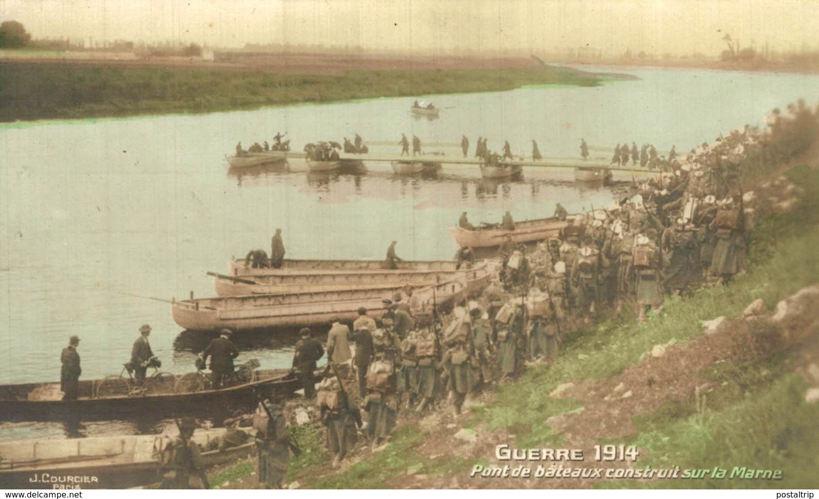 PONT DE BATEAUX CONSTRUIT SUR LA MARNE - Guerra 1914-18