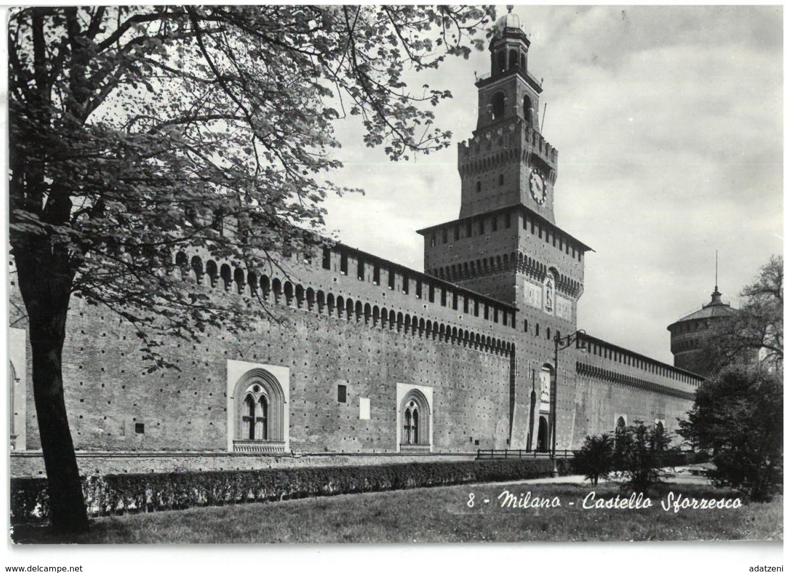 Lombardia Milano  Castello Sforzesco Viaggiata 1967 Condizioni Come Da Scansione - Milano