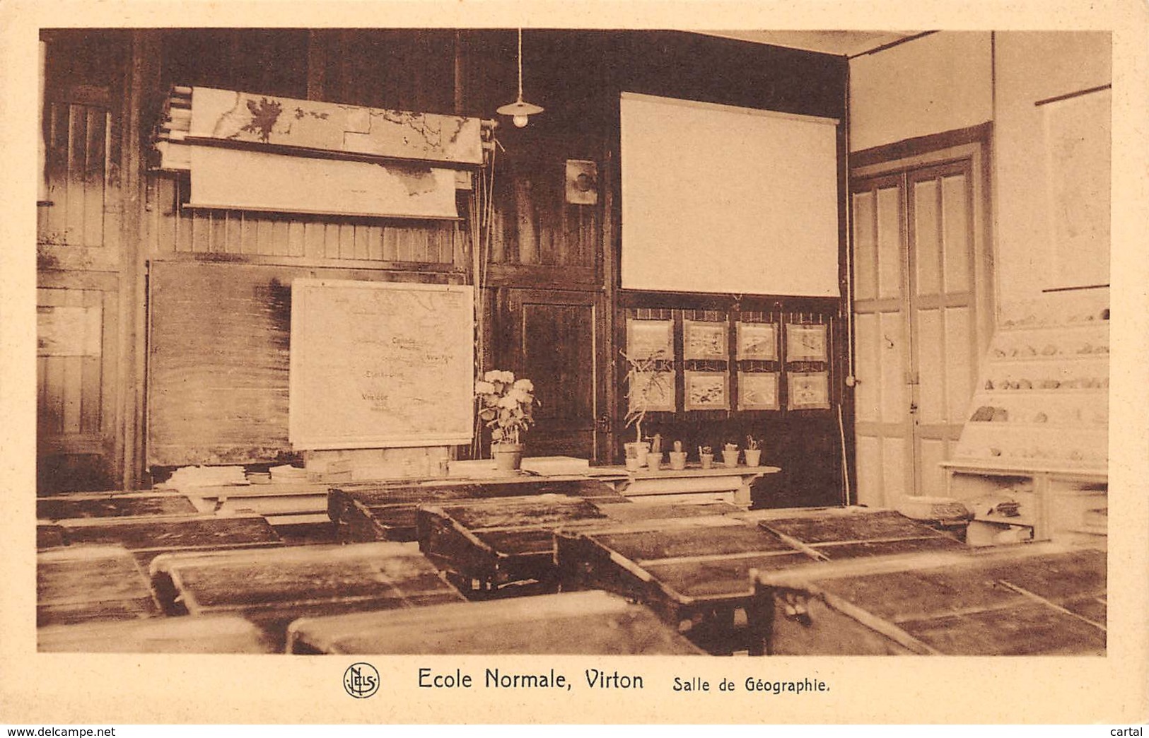 VIRTON - Ecole Normale - Salle De Géographie - Virton