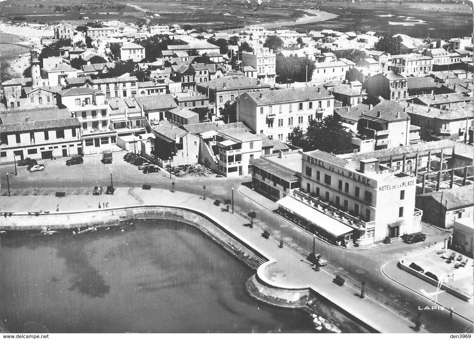 Le Grau-du-Roi - La Promenade Et L'Hôtel De La Plage - Le Grau-du-Roi