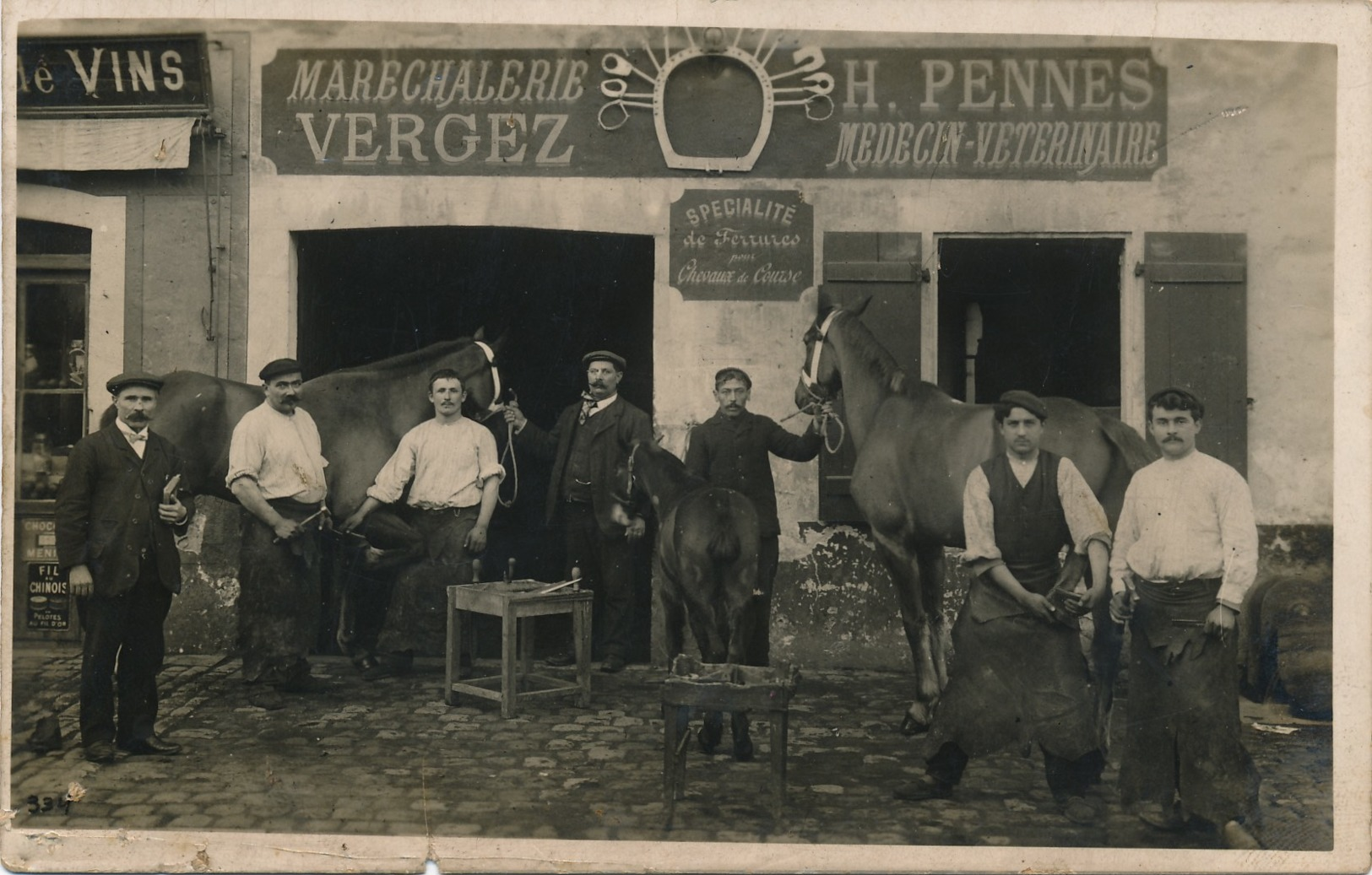 H223 - MÉTIERS - Carte Photo - Maréchalerie H. Pennes - Médecin Vétérinaire - Bouquet De St-Éloi - Artisanat