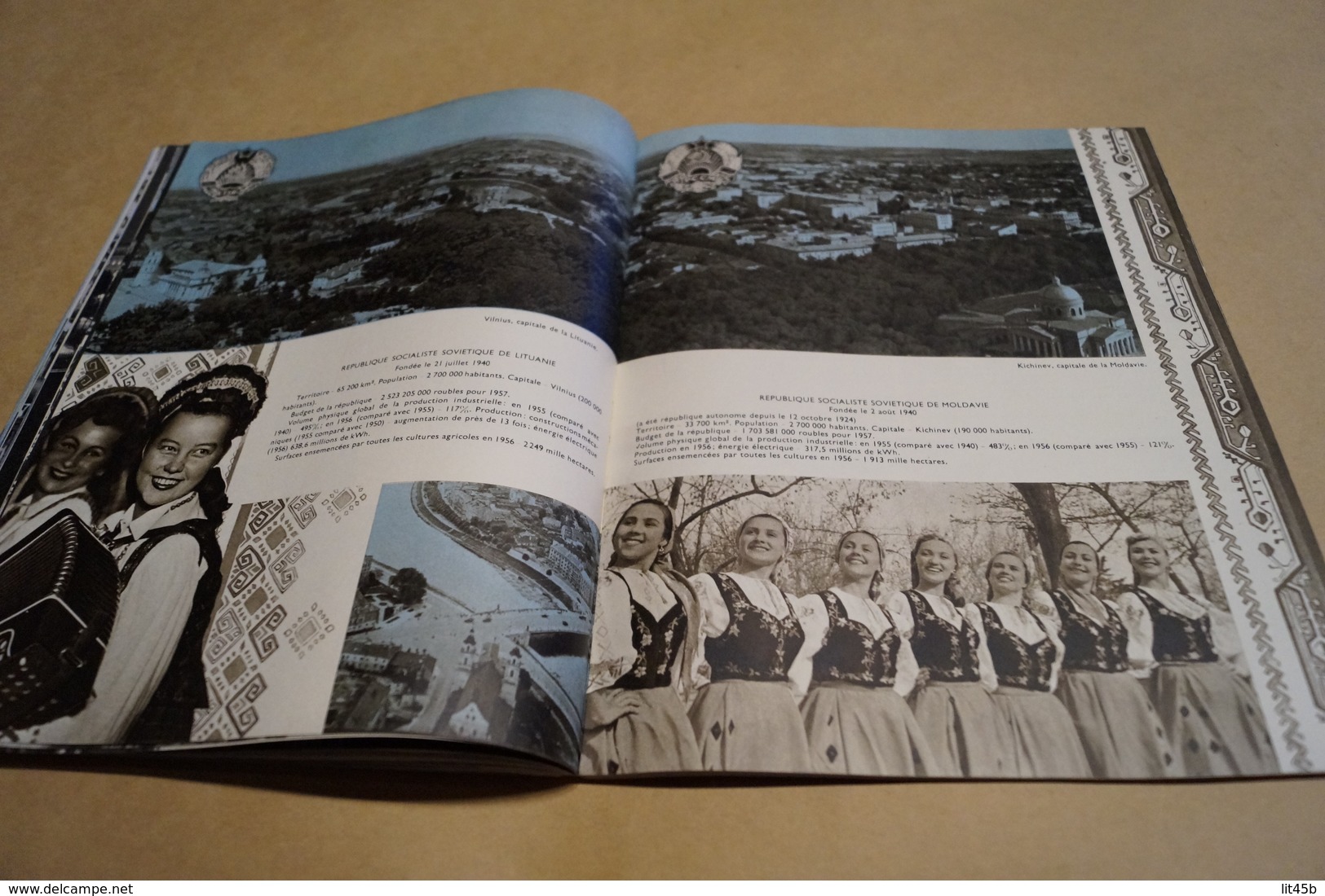 Expo 58,Exposition Bruxelles 1958,grand catalogue,Russie,U.R.S.S.130 pages,26 cm. sur 21 Cm.