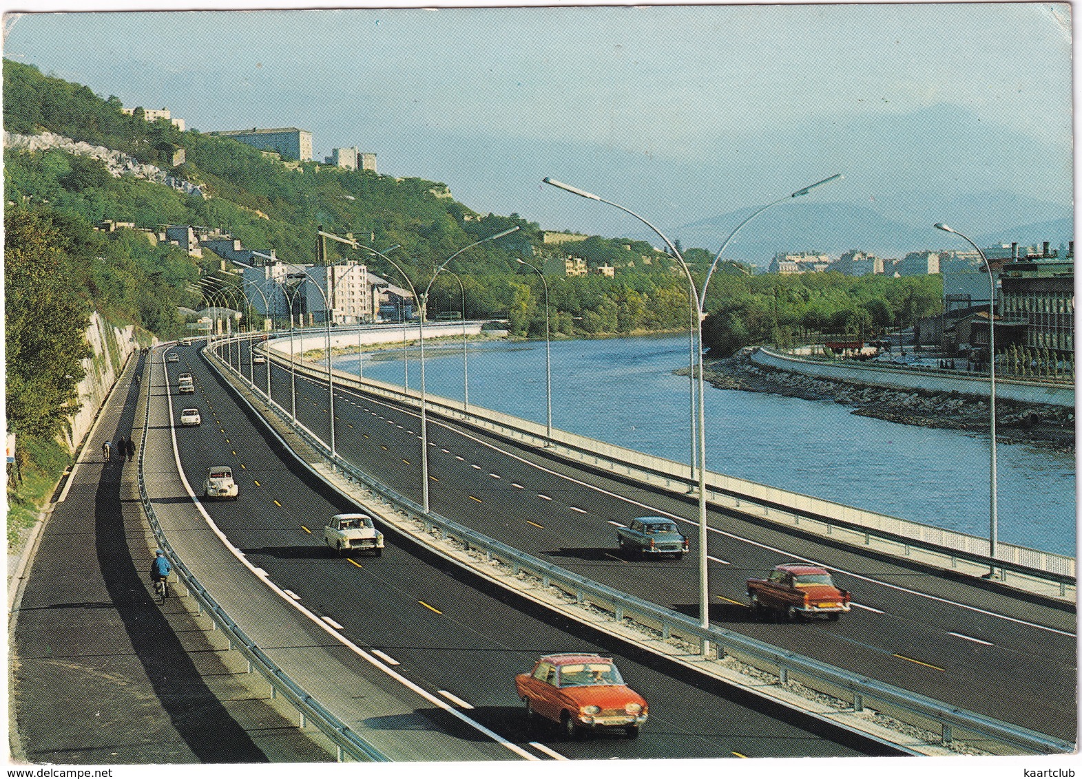 Grenoble: FORD TAUNUS 17M P3, 3x PEUGEOT 404, CITROËN 2CV - Autoroute A 48 - Toerisme