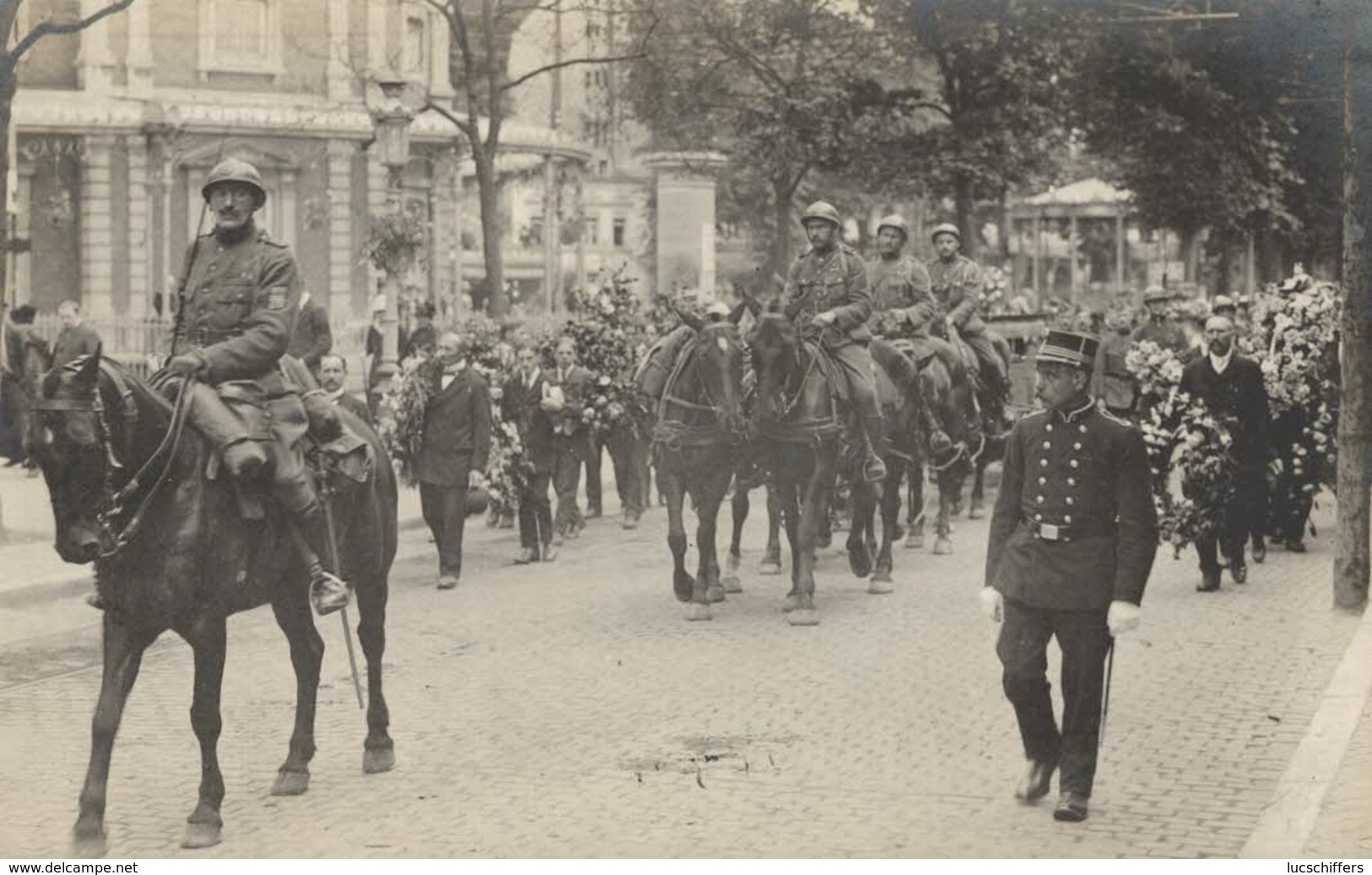 Spa - Carte-photo - Guerre 14-18 - Groupe De Militaires - 2 Scans - Guerre 1914-18