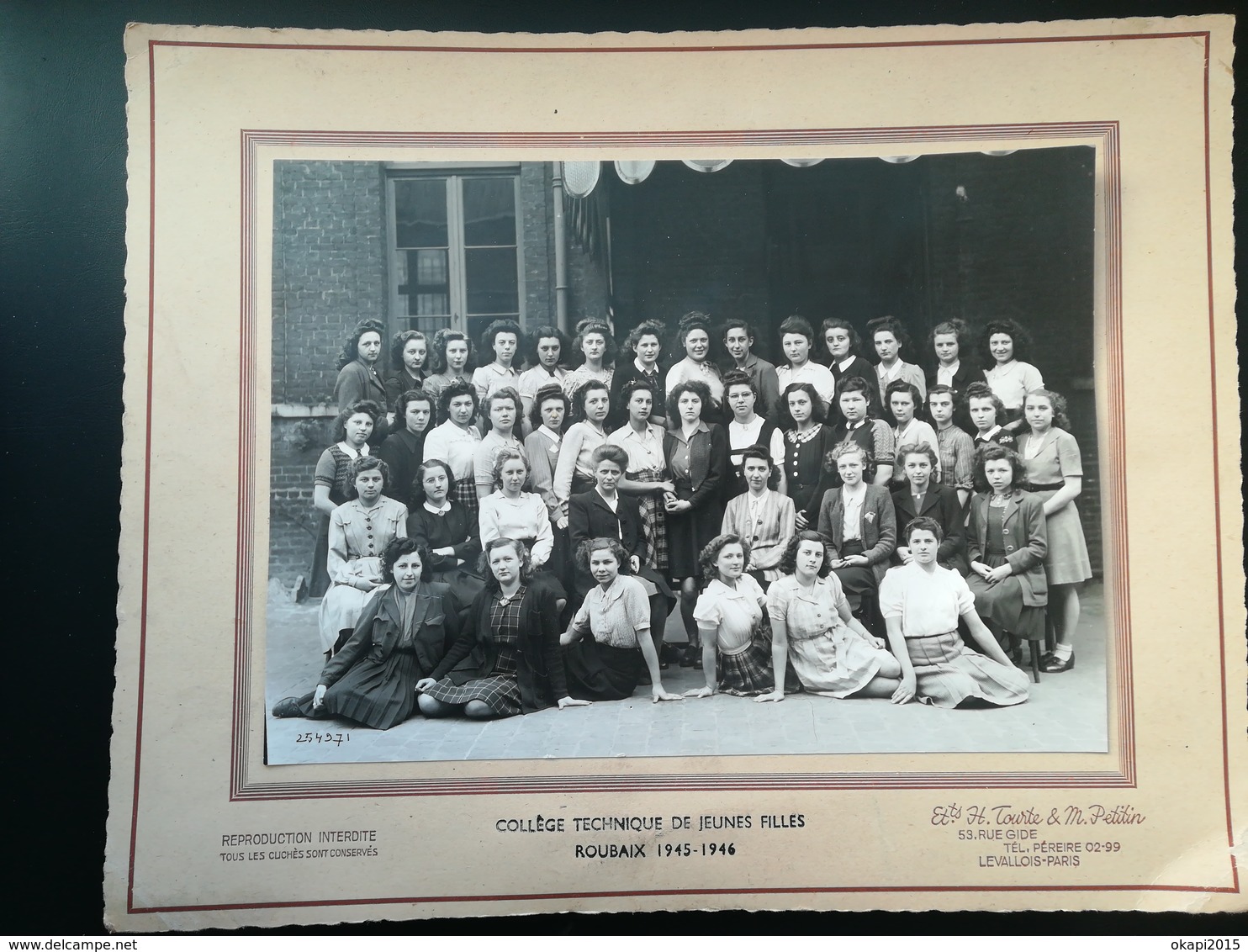 ROUBAIX Hauts-de-France NORD FRANCE COLLÈGE TECHNIQUE JEUNES FILLES UNE PHOTO DE CLASSE ORIGINALE DE CLASSE 1945 -  1946 - Roubaix