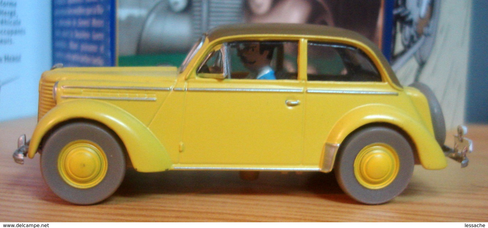 Voiture OPEL OLYMPIA CABRIOLET , 1/43 De Tintin Ls Spceptre D' Ottokar, TINTIN - Tim & Struppi